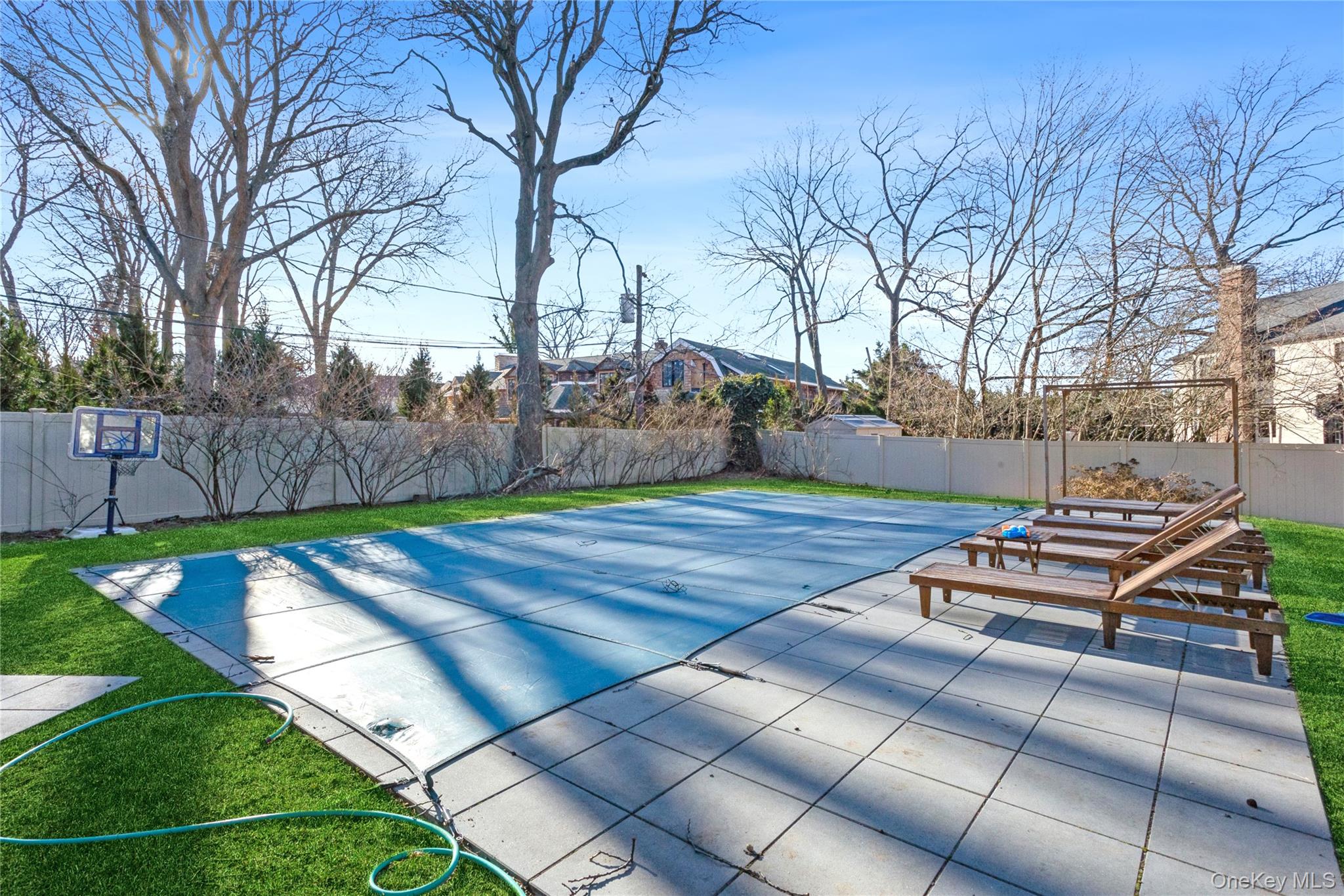 180 Longwood Crossing Property Photo 26