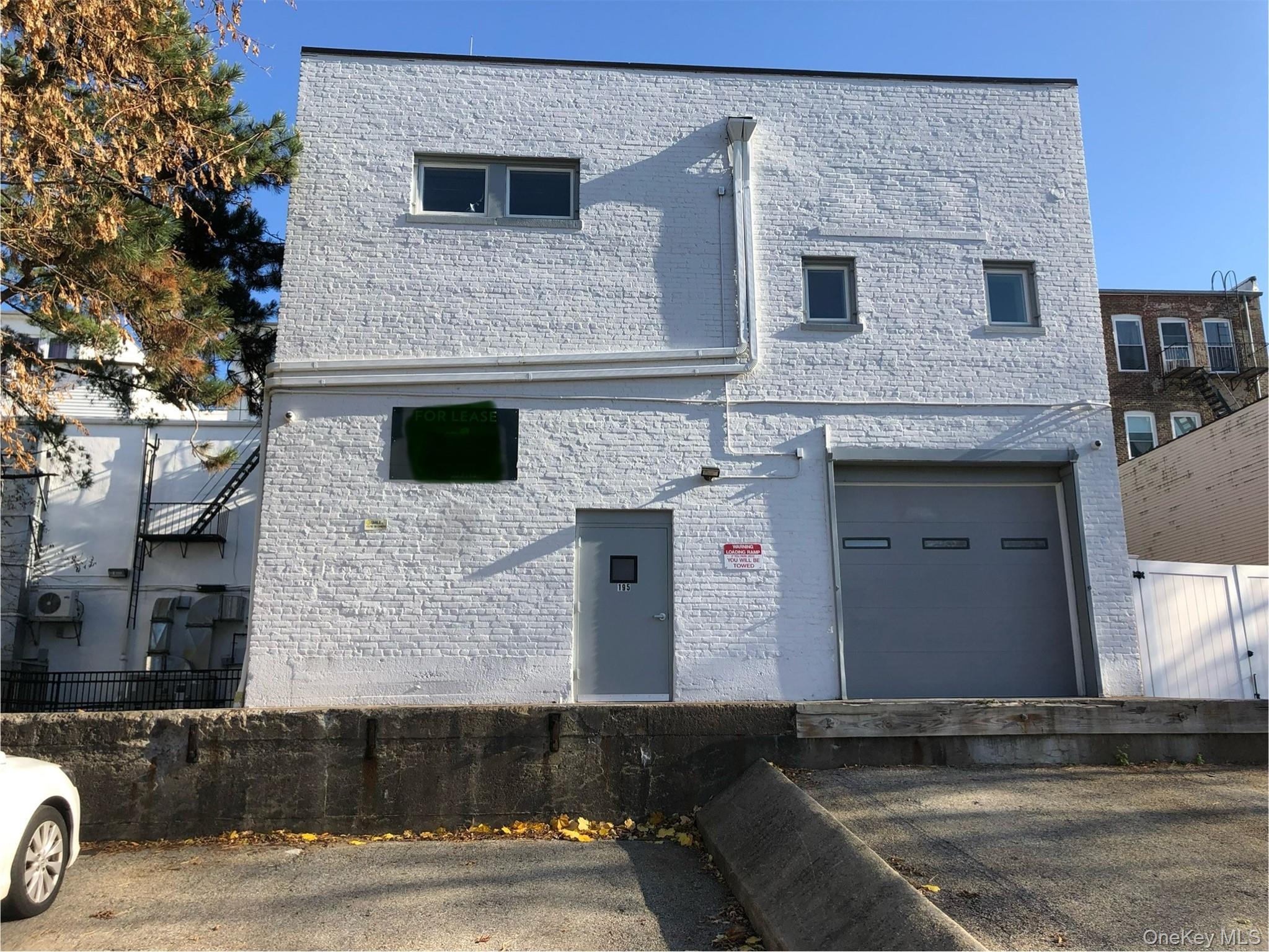 195 Main Street Property Photo 1
