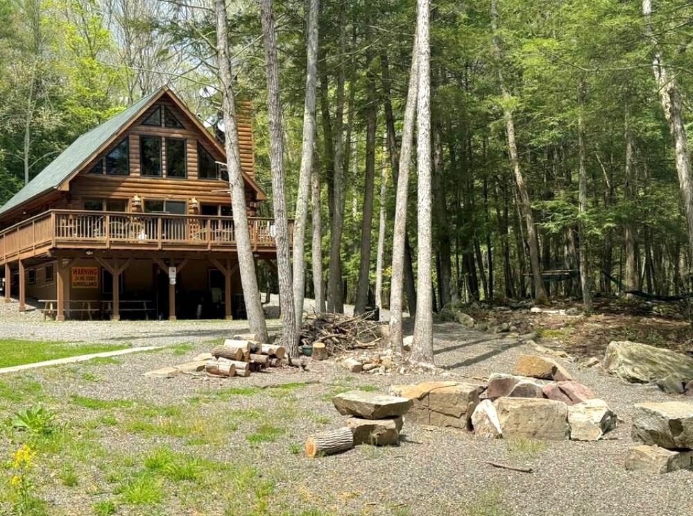 193 Laurie Lane Property Photo