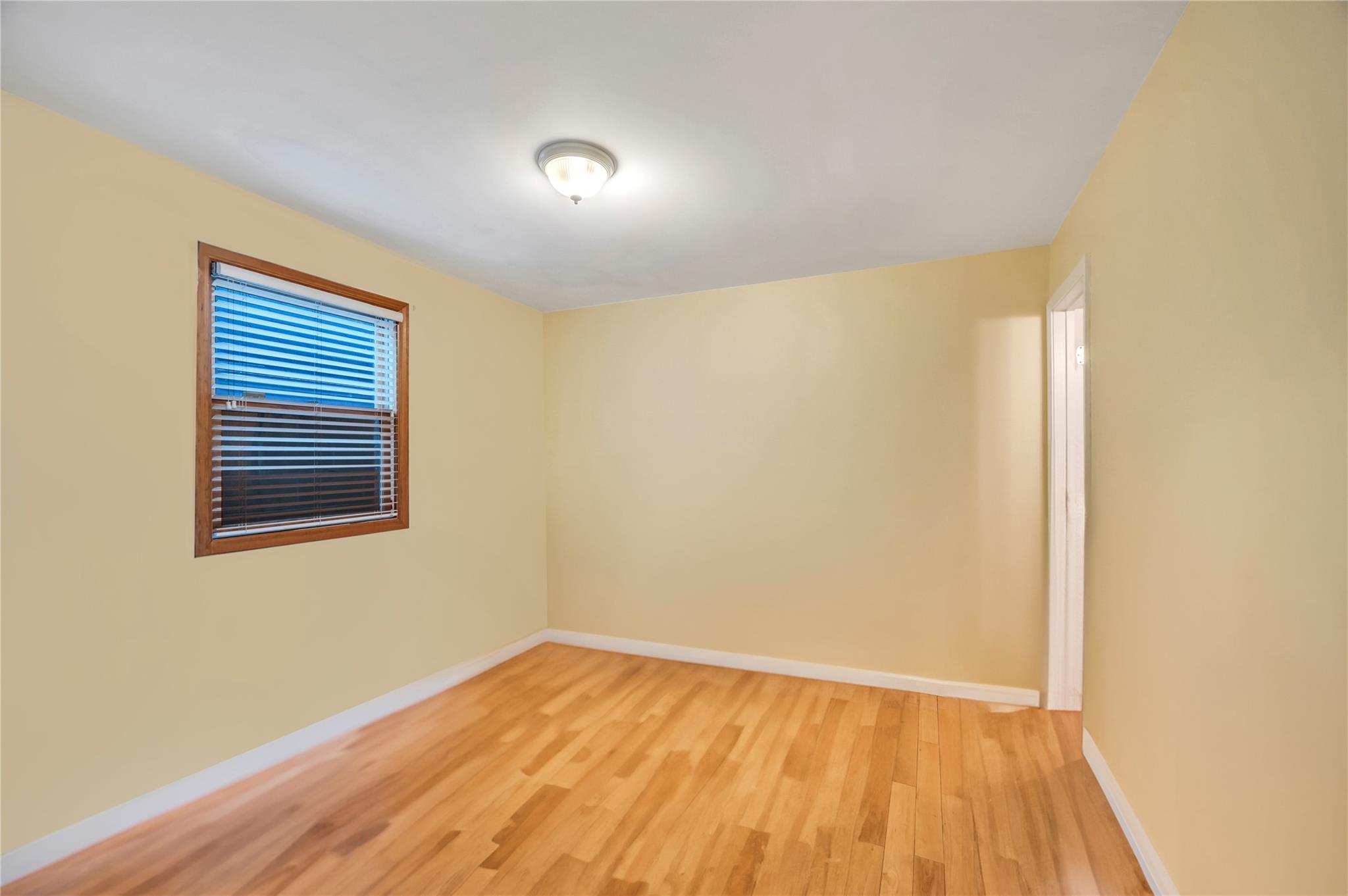 216-18 36 Avenue Property Photo 11