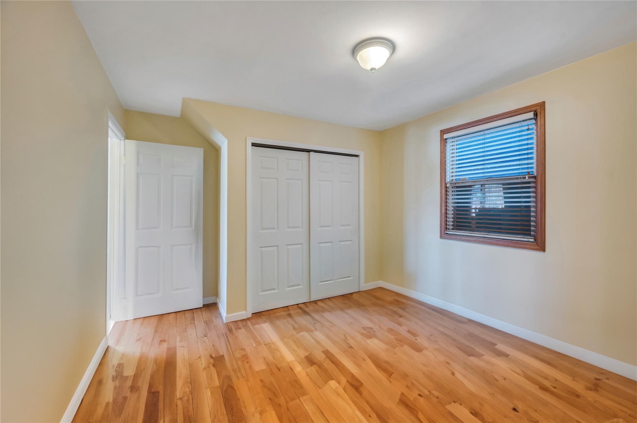 216-18 36 Avenue Property Photo 12
