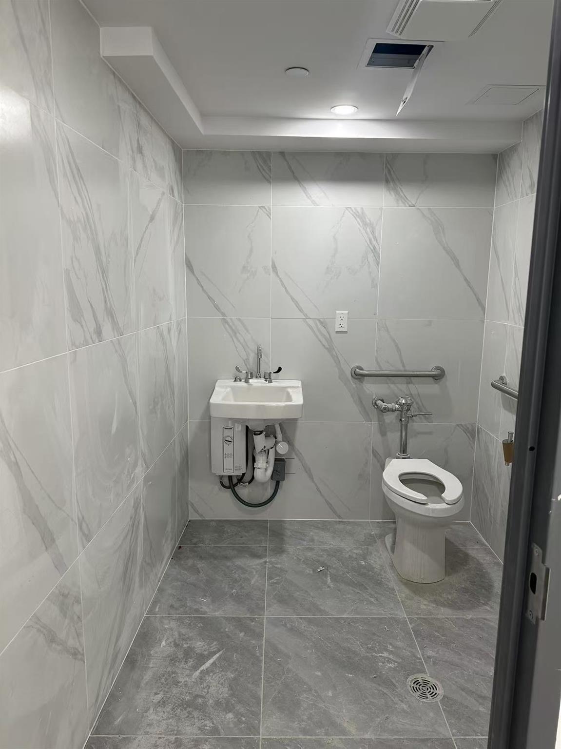 13680 41 Avenue 2c Property Photo 6