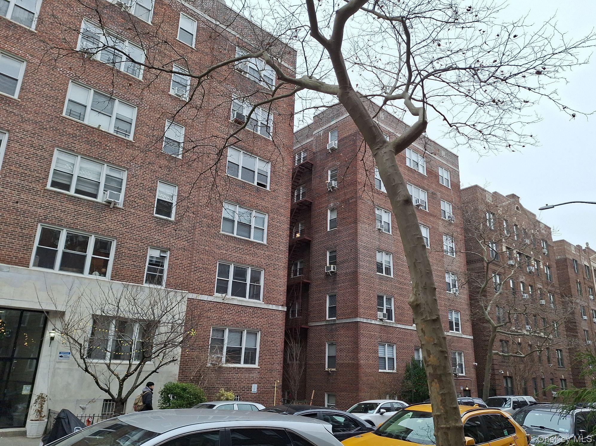 35-21 79th Street 4e Property Photo 4