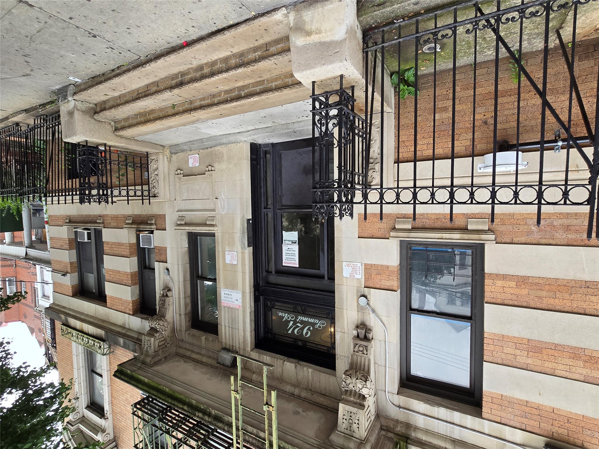 924 Summit Avenue Bronx, Ny 10452 Avenue 1b Property Photo