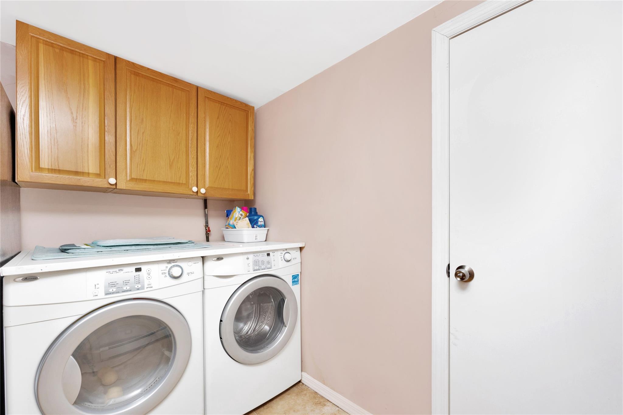 258-15 83rd Avenue Property Photo 21