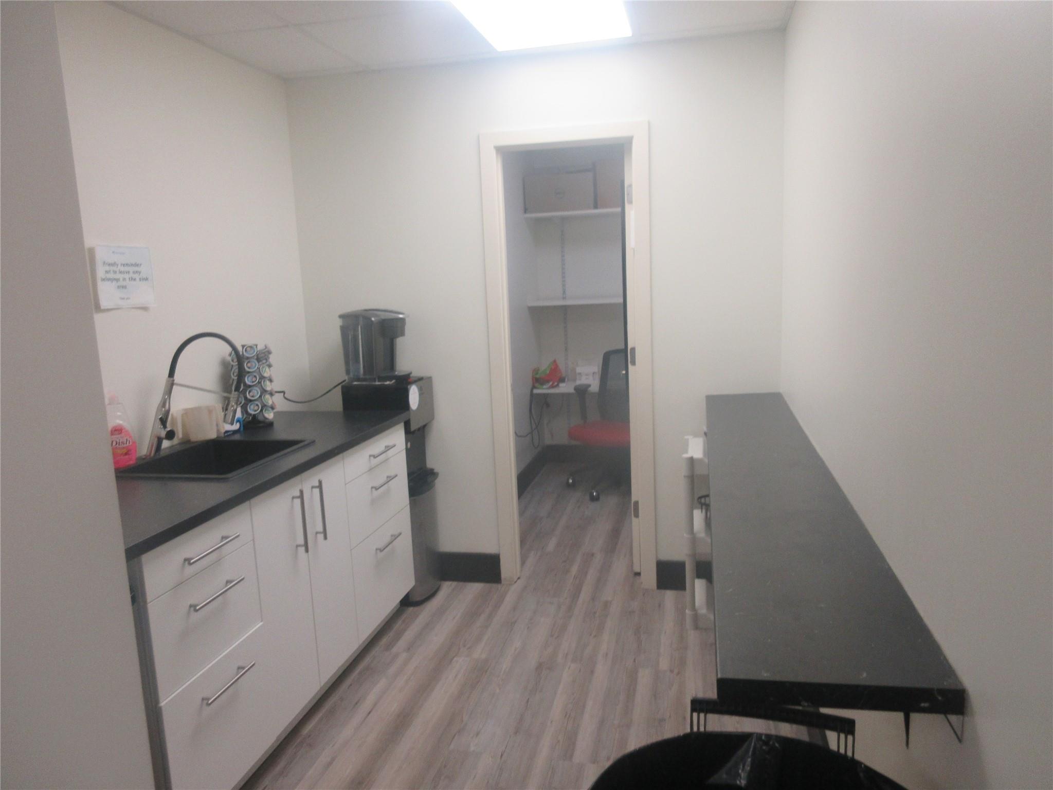 49 N Airmont Road Property Photo 11