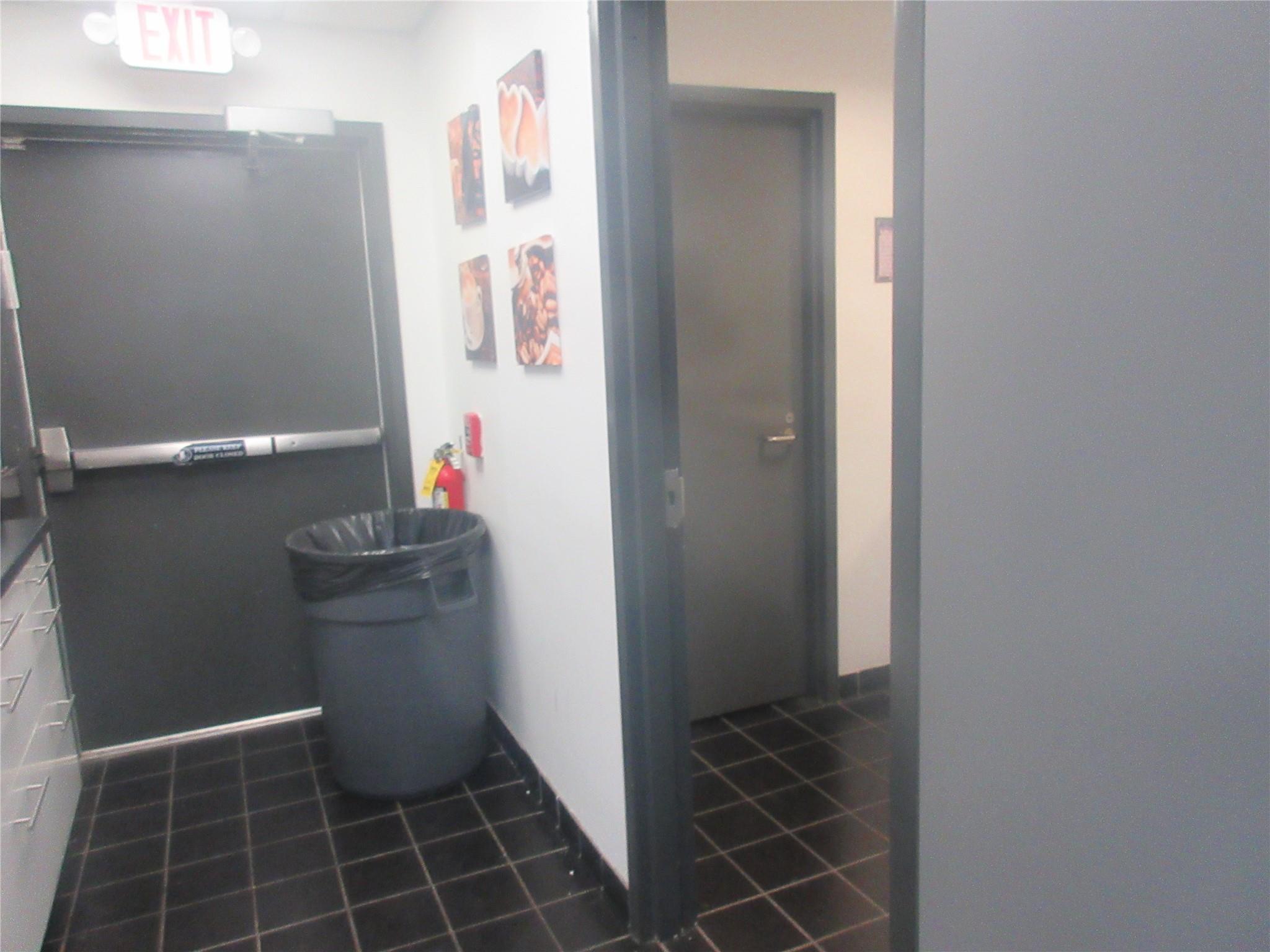 49 N Airmont Road Property Photo 20