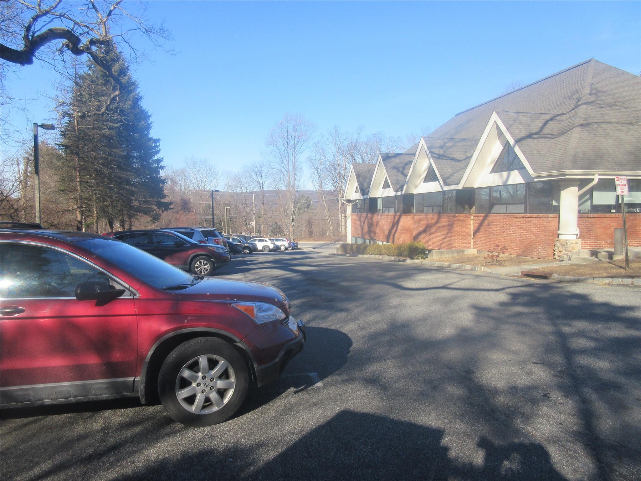 49 N Airmont Road Property Photo 29