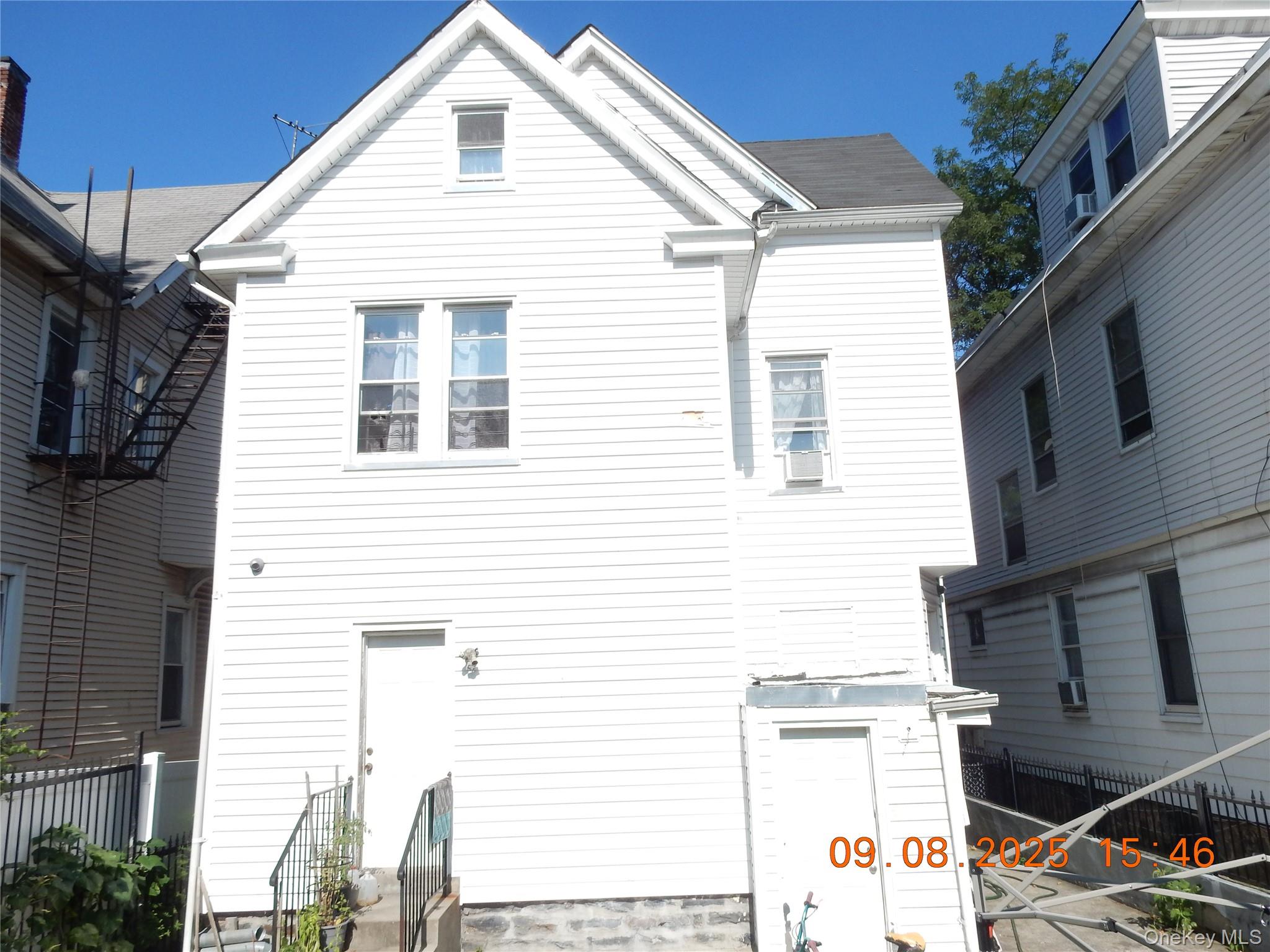 342 S 2nd Avenue Property Photo 6