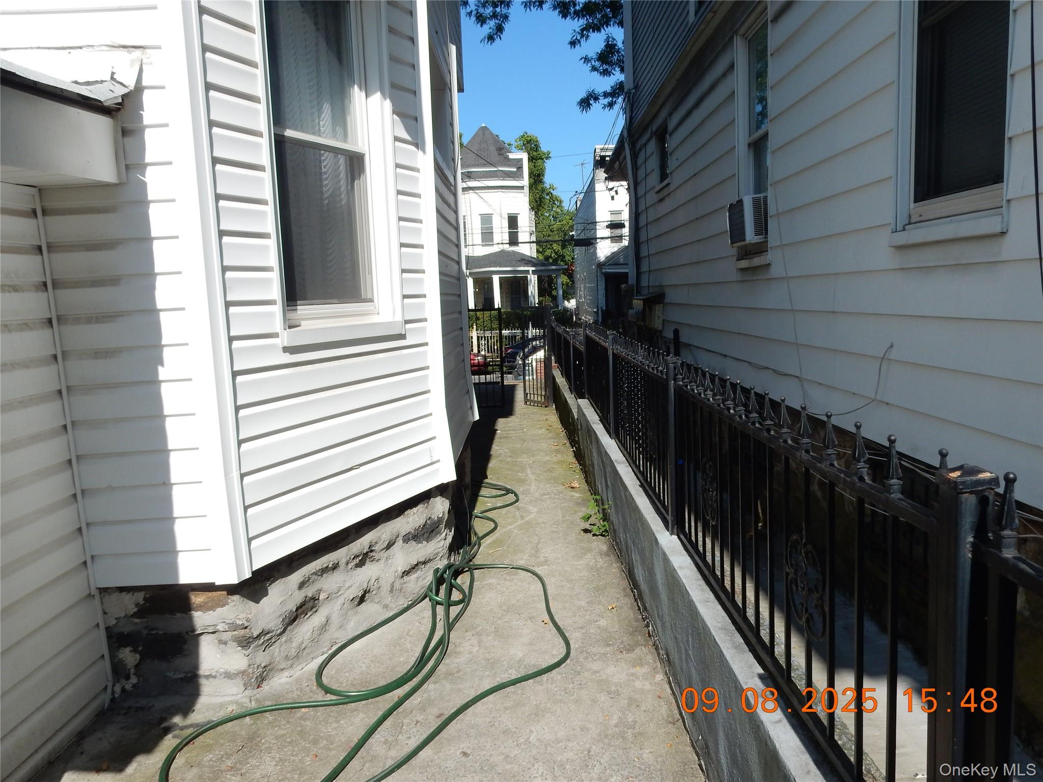 342 S 2nd Avenue Property Photo 8