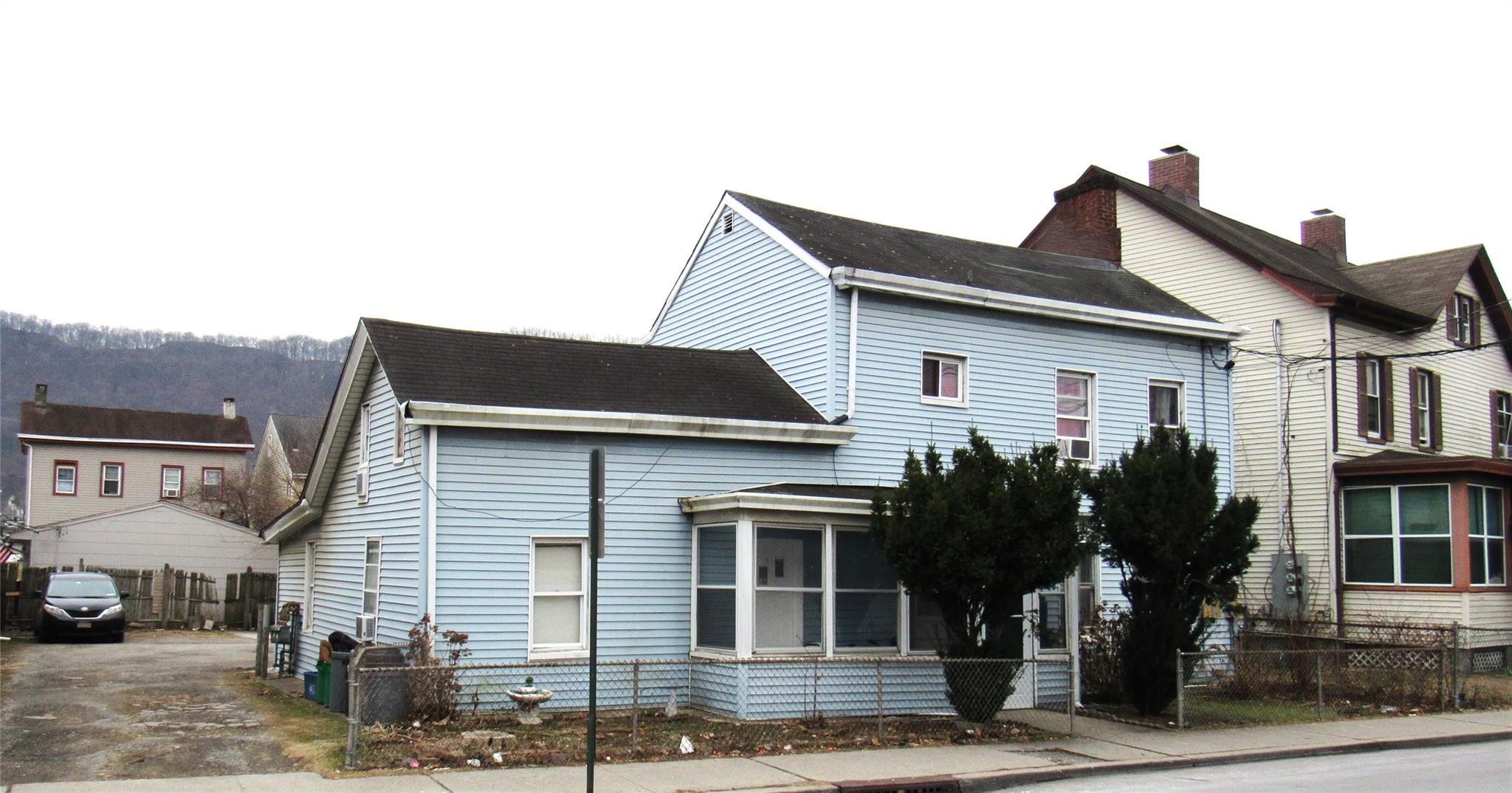 135 Broadway Property Photo 1