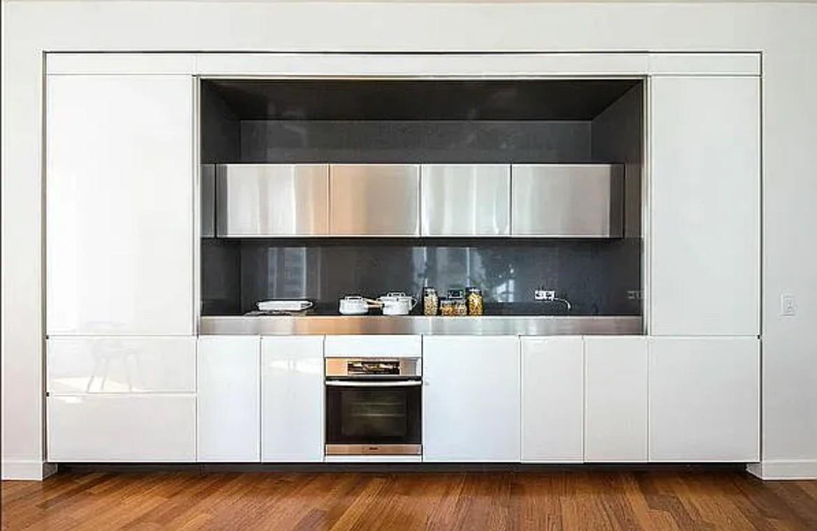 15 William Street 11g Property Photo