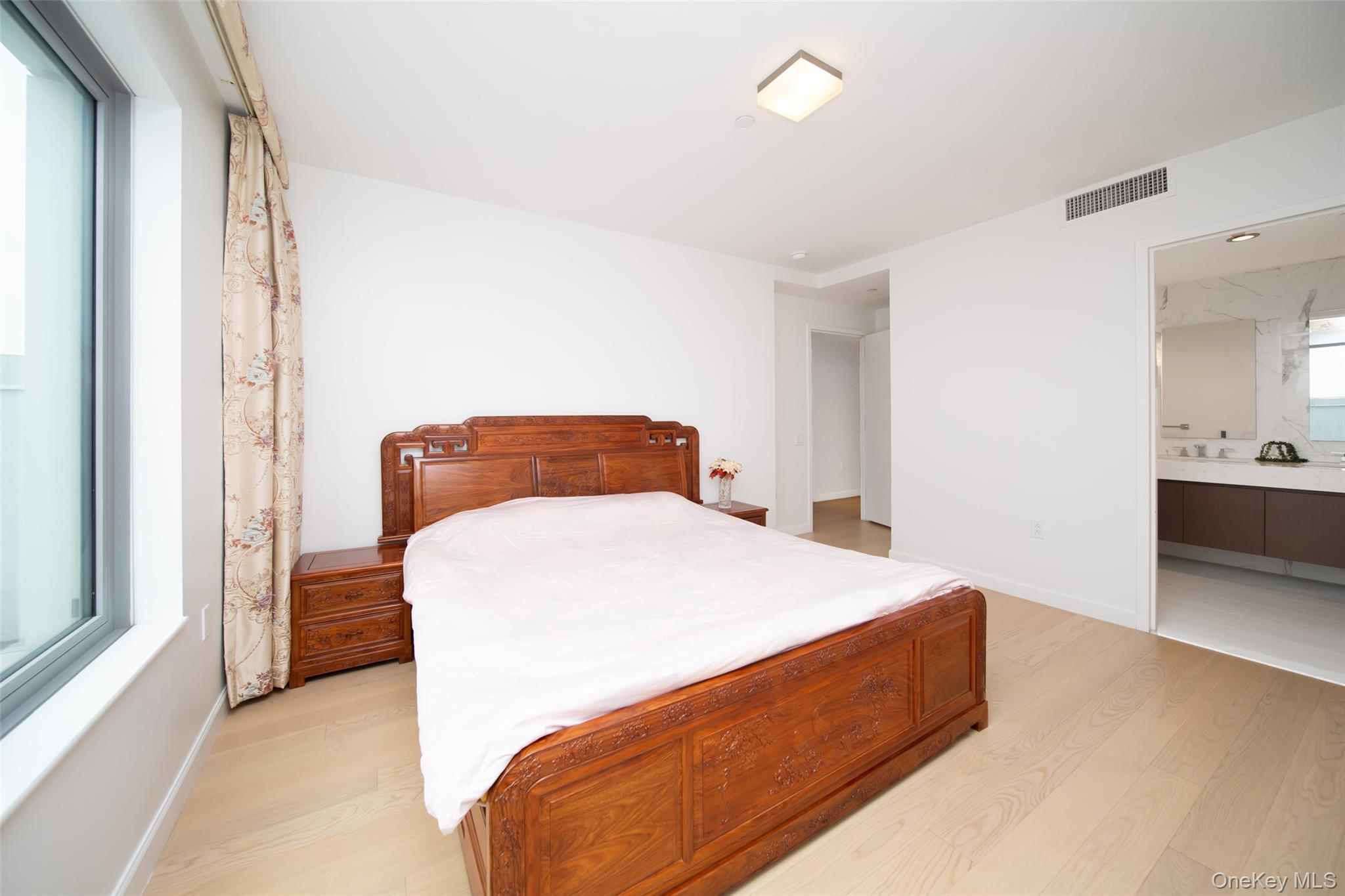 138-35 39th Avenue 17h Property Photo 13