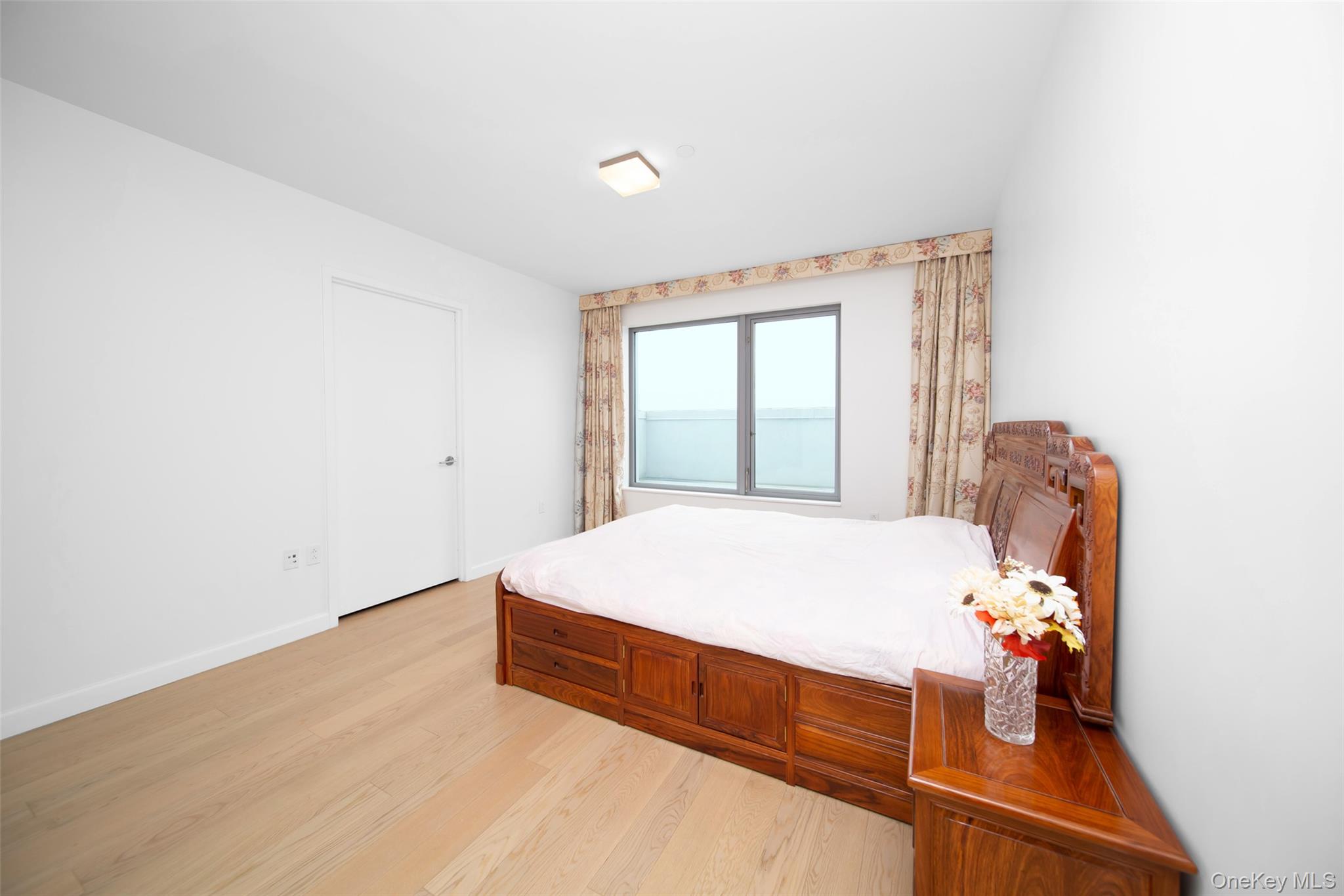 138-35 39th Avenue 17h Property Photo 14
