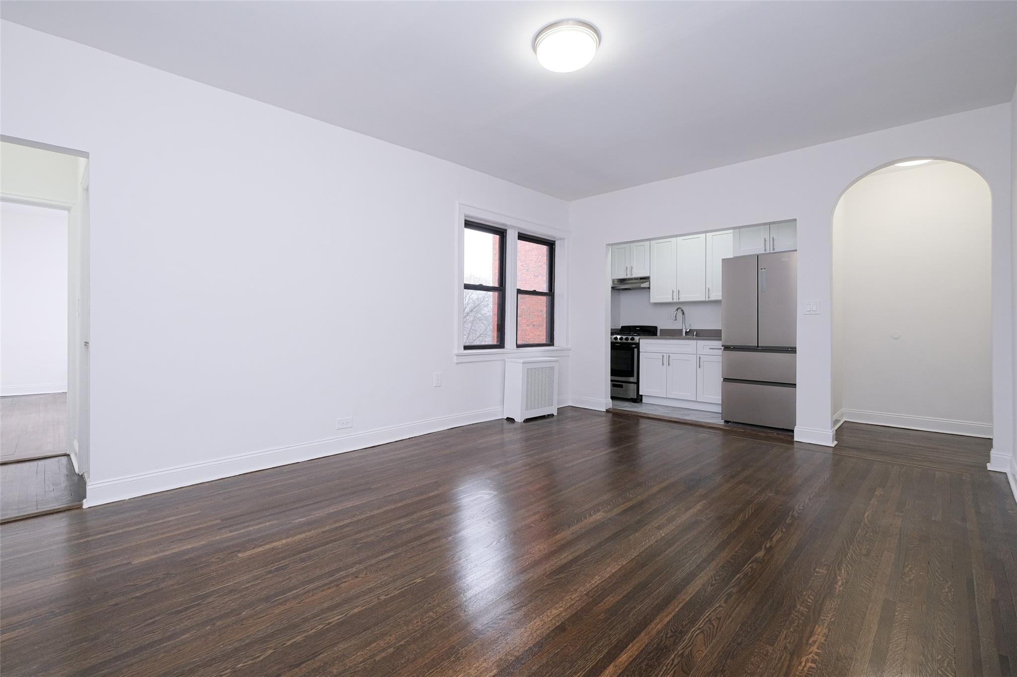 590 E 3rd Street 3-g Property Photo