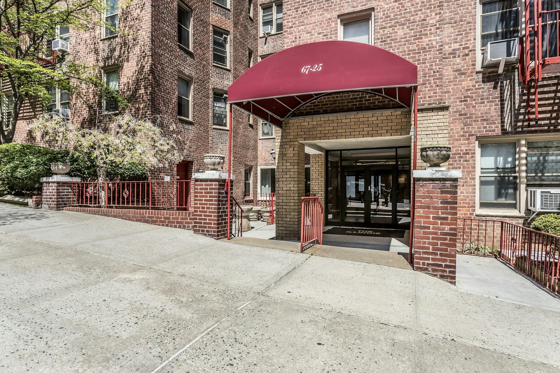 67-25 Clyde Street 1G Property Photo 1