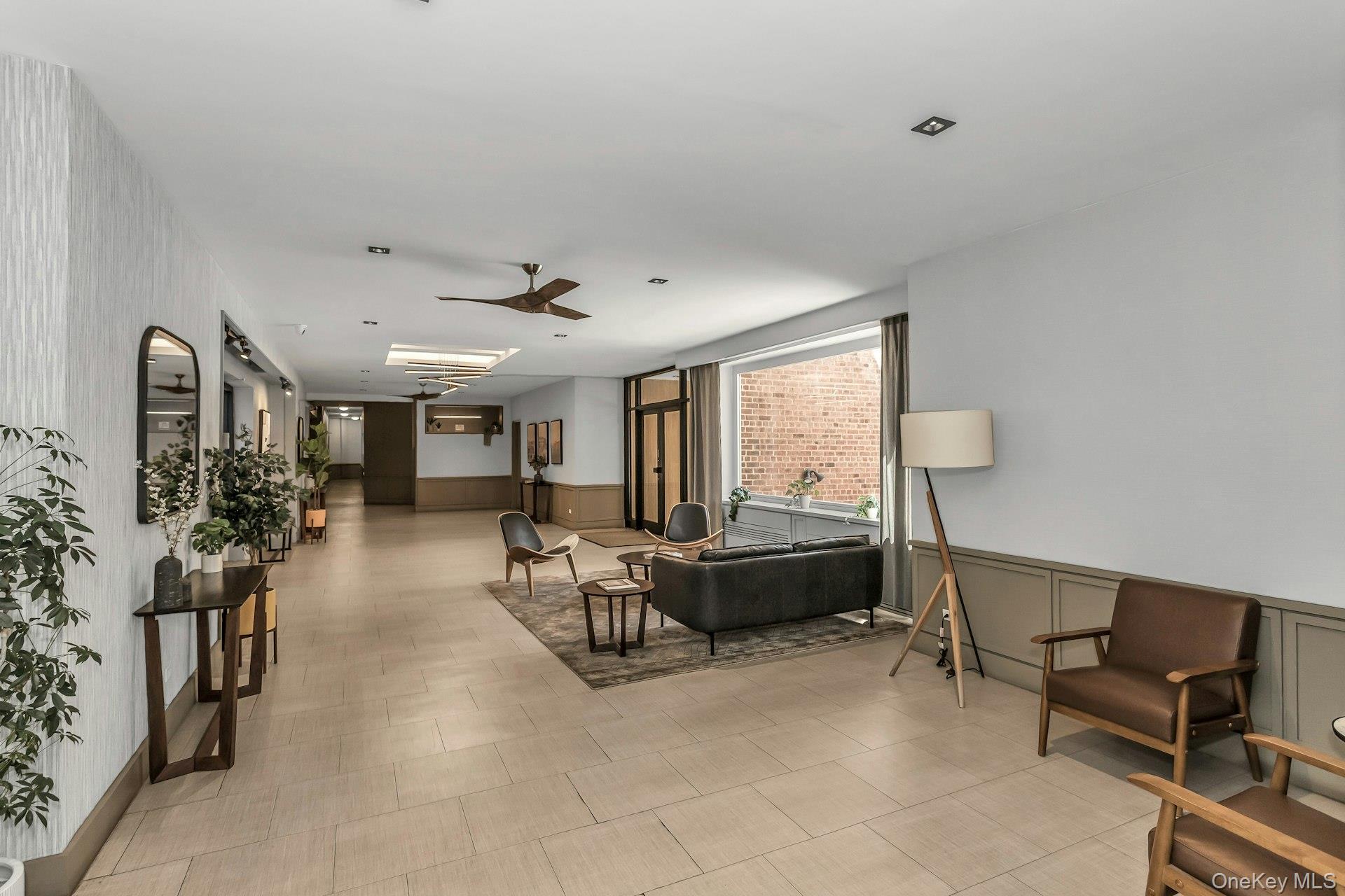 67-25 Clyde Street 1g Property Photo 3