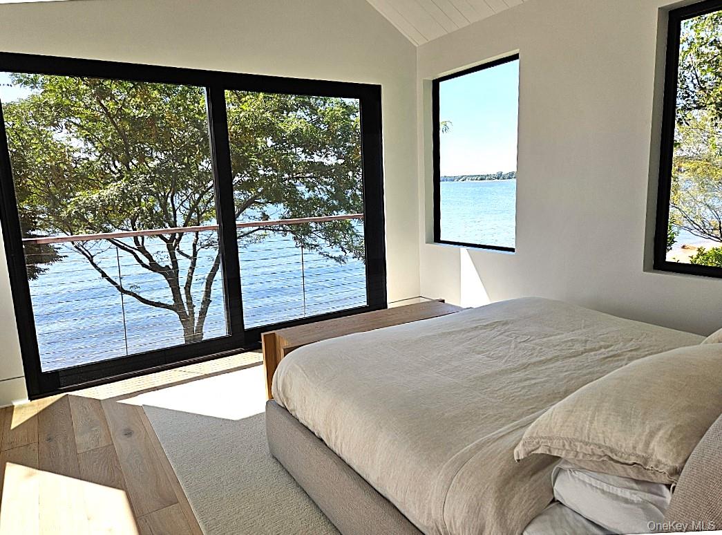 599 Peconic Bay Boulevard Property Photo 25