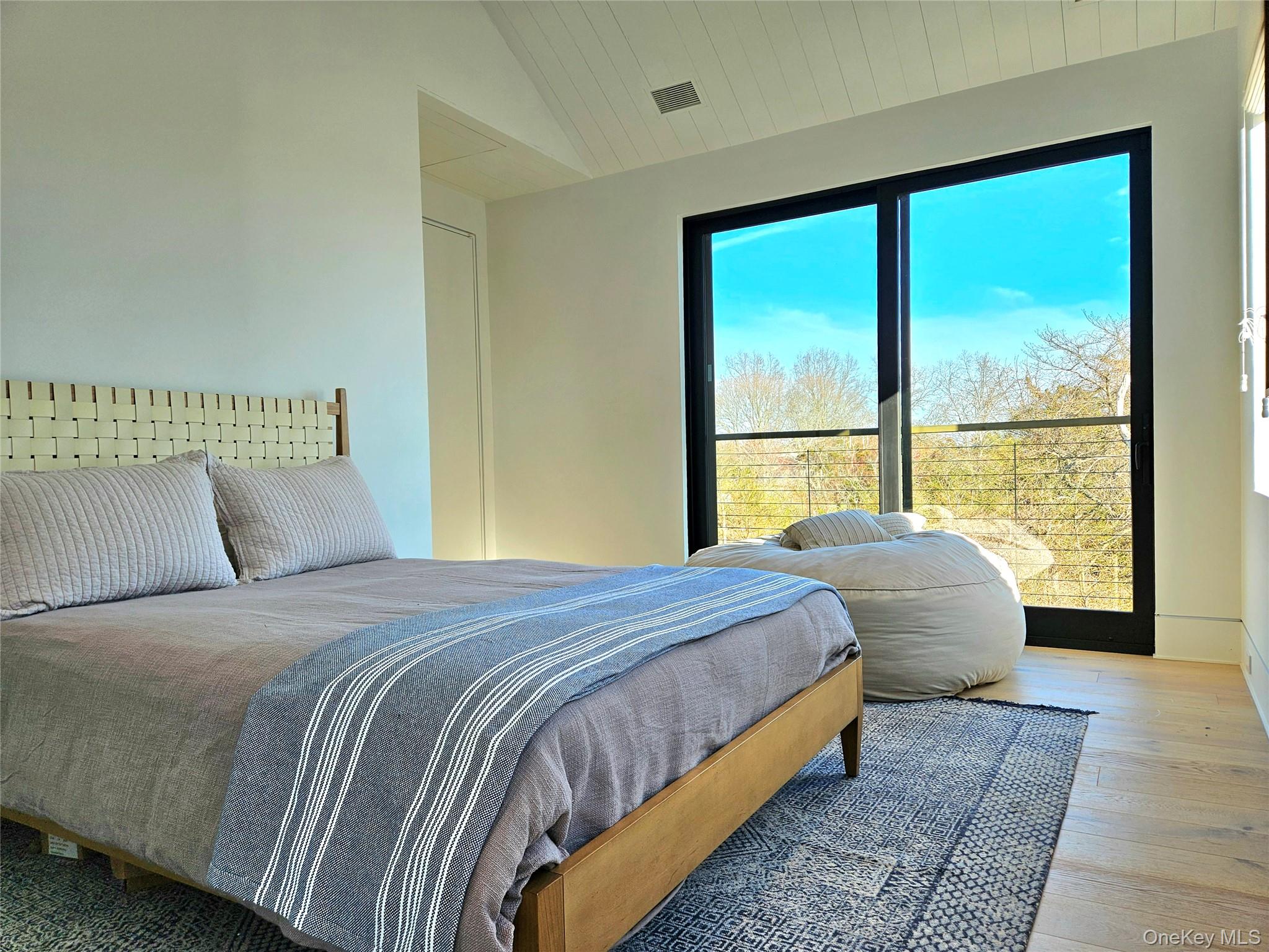 599 Peconic Bay Boulevard Property Photo 35