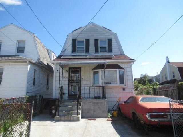 14-32 Pearl Street Property Photo
