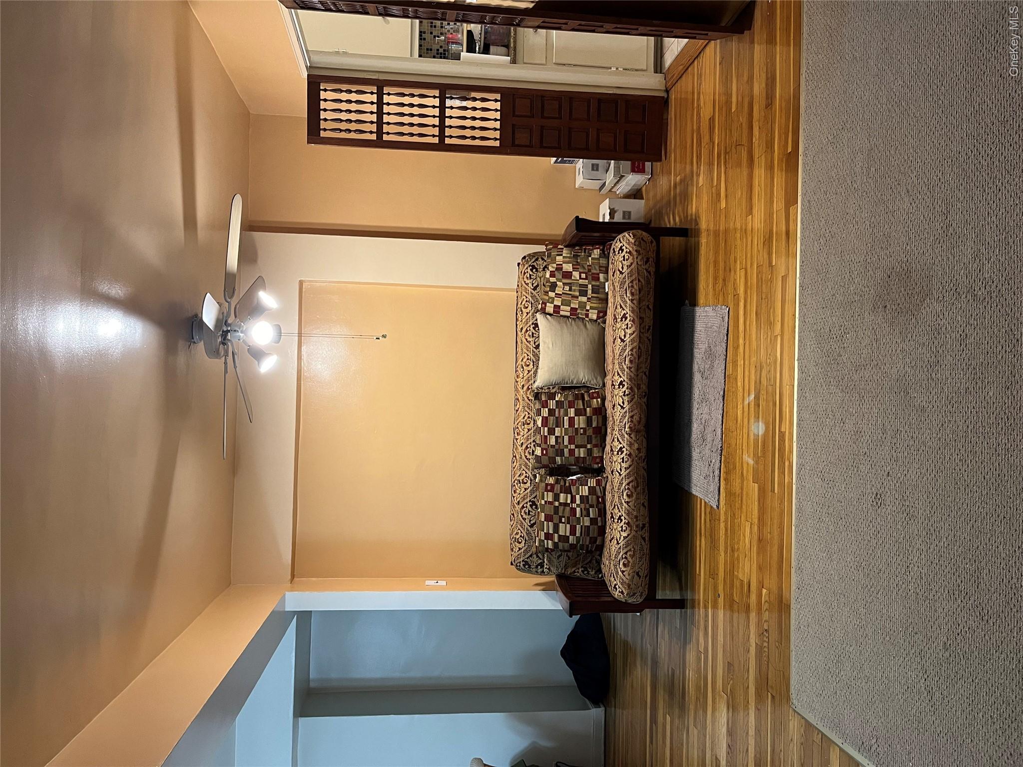 33-24 Junction Blvd 3m Property Photo 3