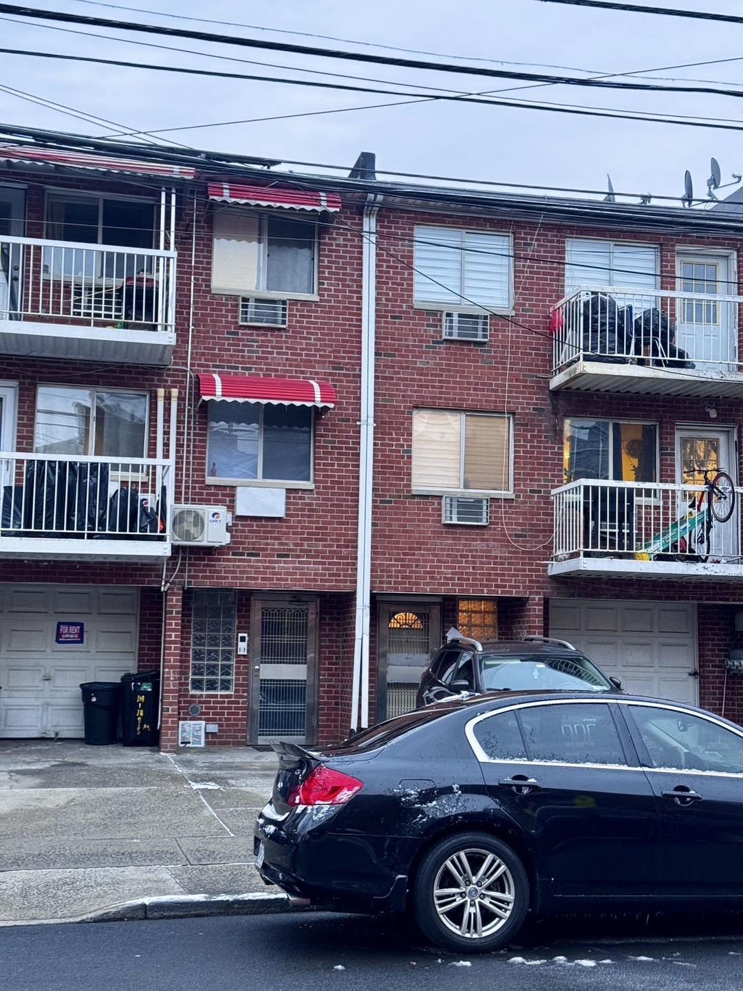 108-18 Otis Ave Property Photo