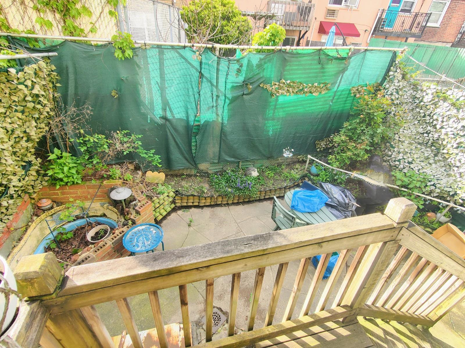 2540 32nd Street Property Photo 6
