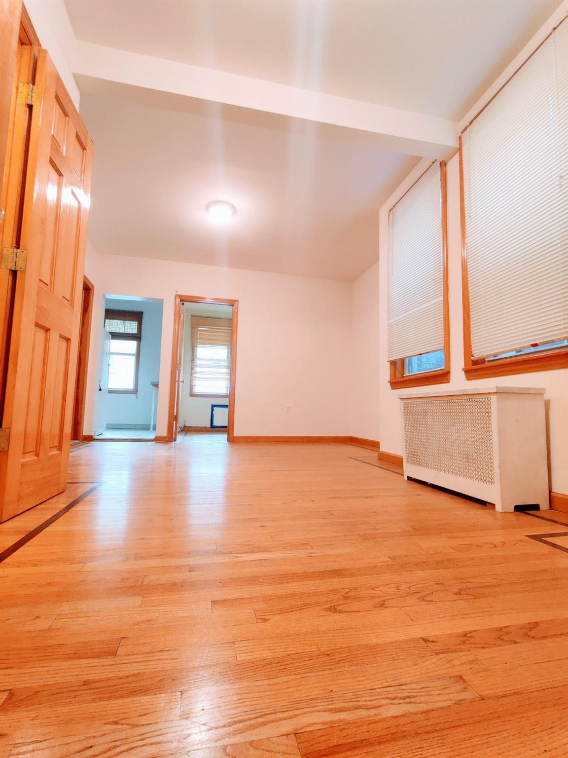2540 32nd Street Property Photo 11