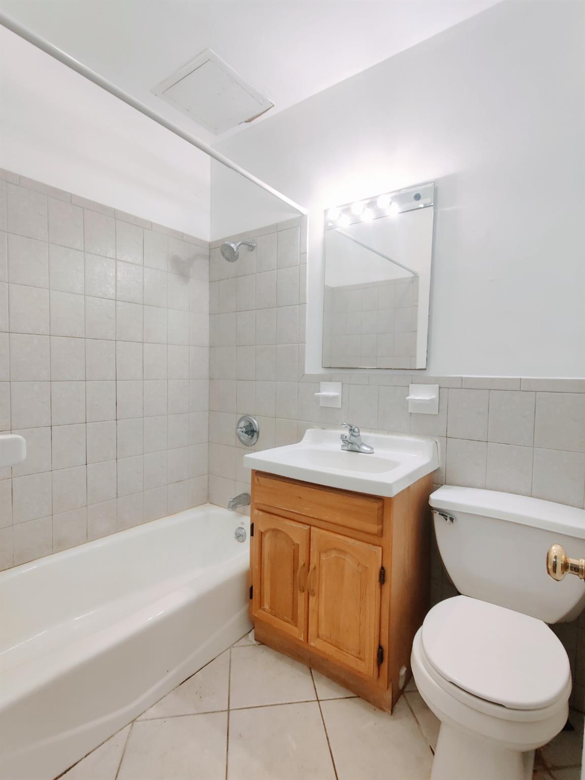 2540 32nd Street Property Photo 19