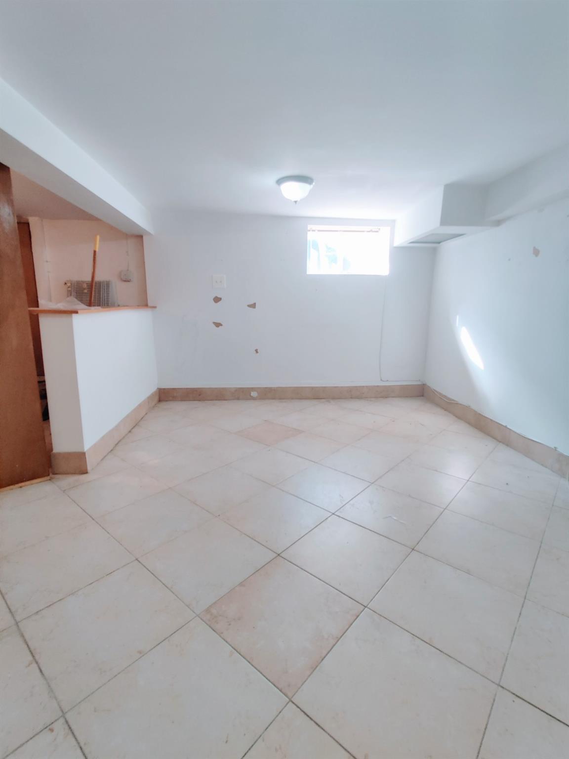 2540 32nd Street Property Photo 23