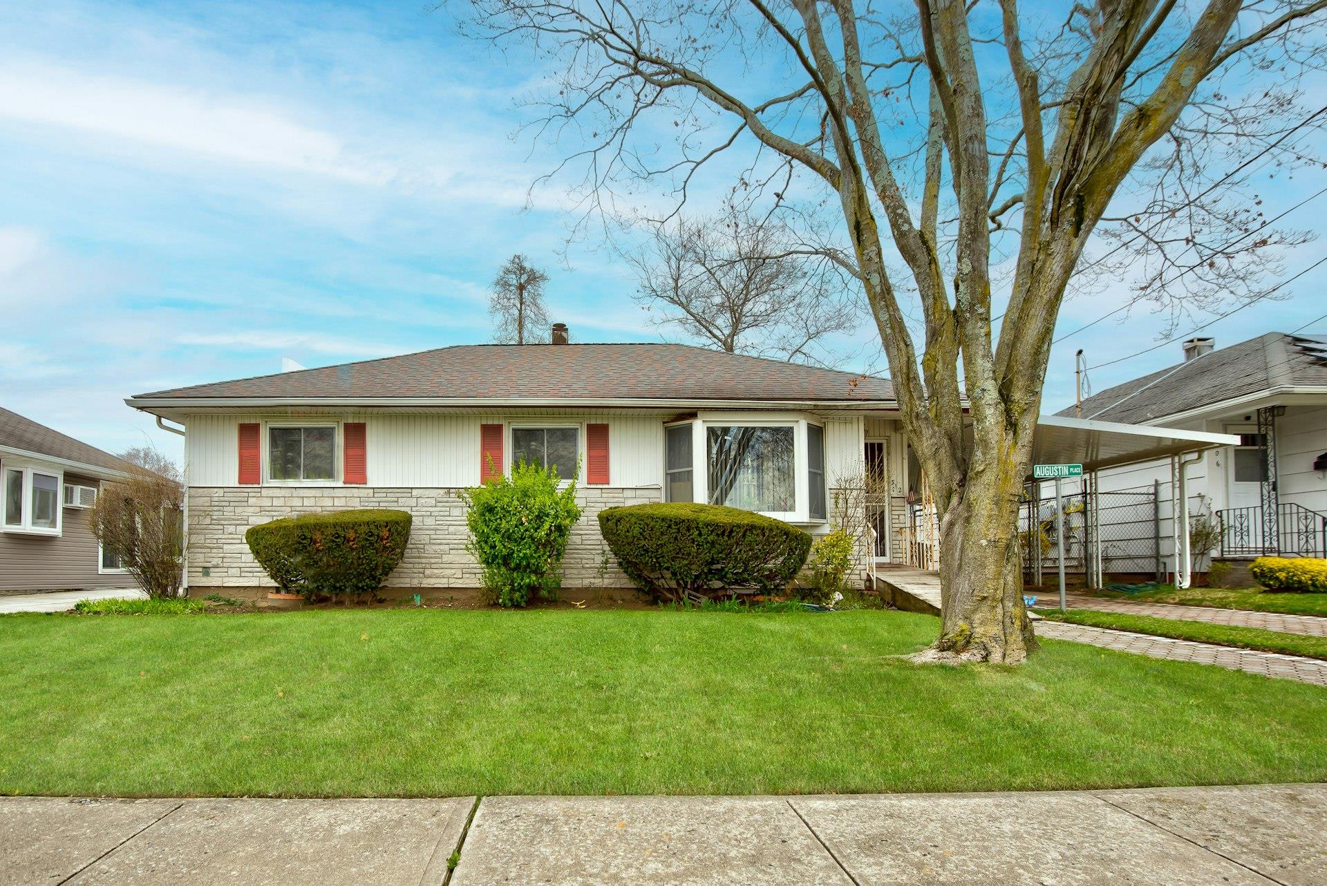 312 Coventry Road Property Photo 1