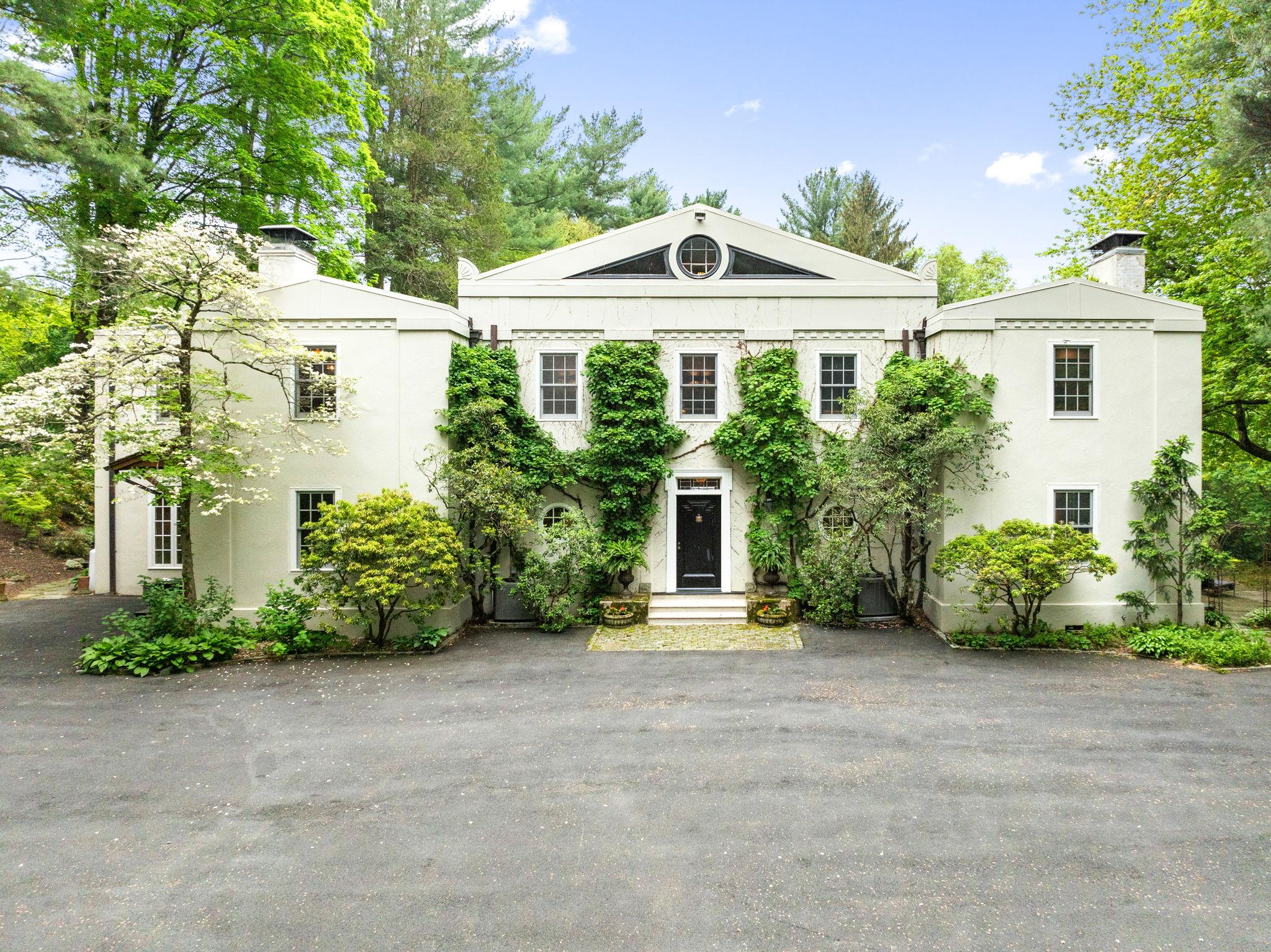 482 Armonk Road