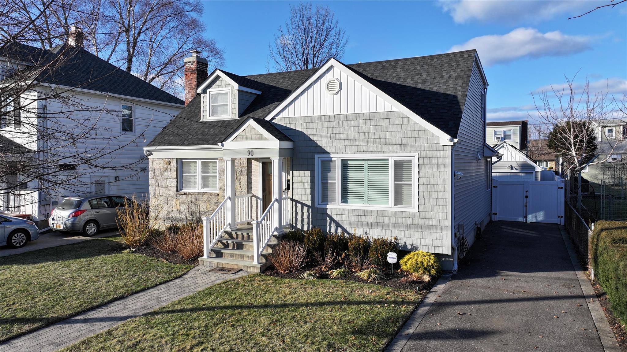 90 Jerome Avenue Property Photo