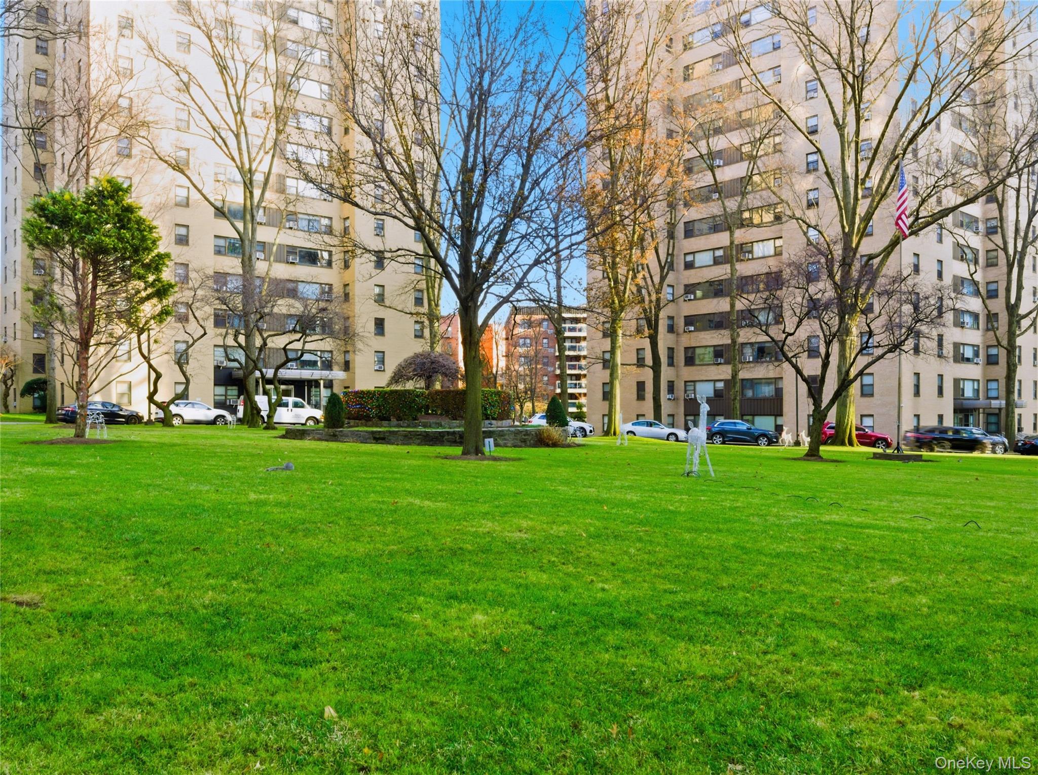 4 Fordham Hill Oval 8G