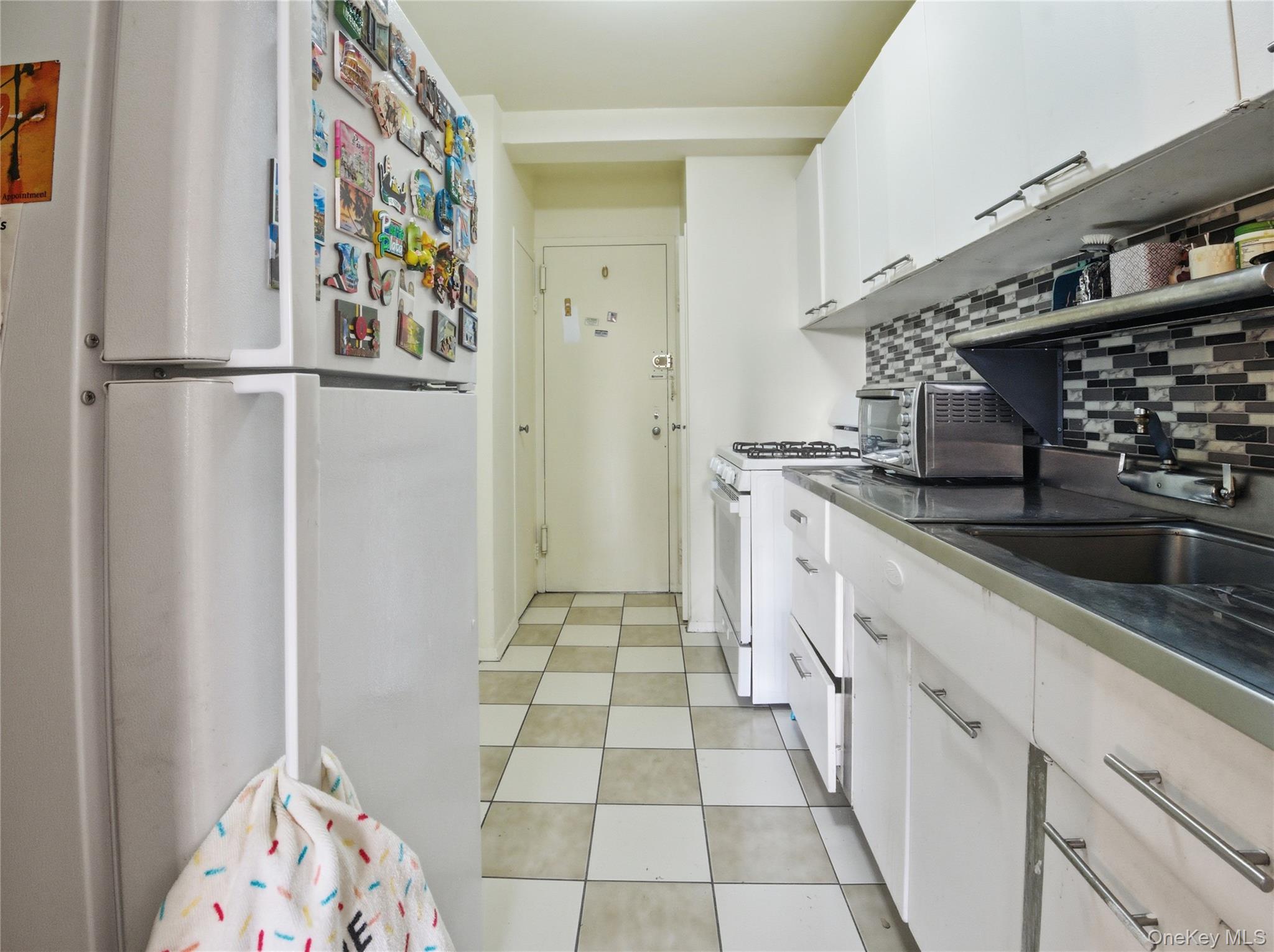 4 Fordham Hill Oval 8g Property Photo 14