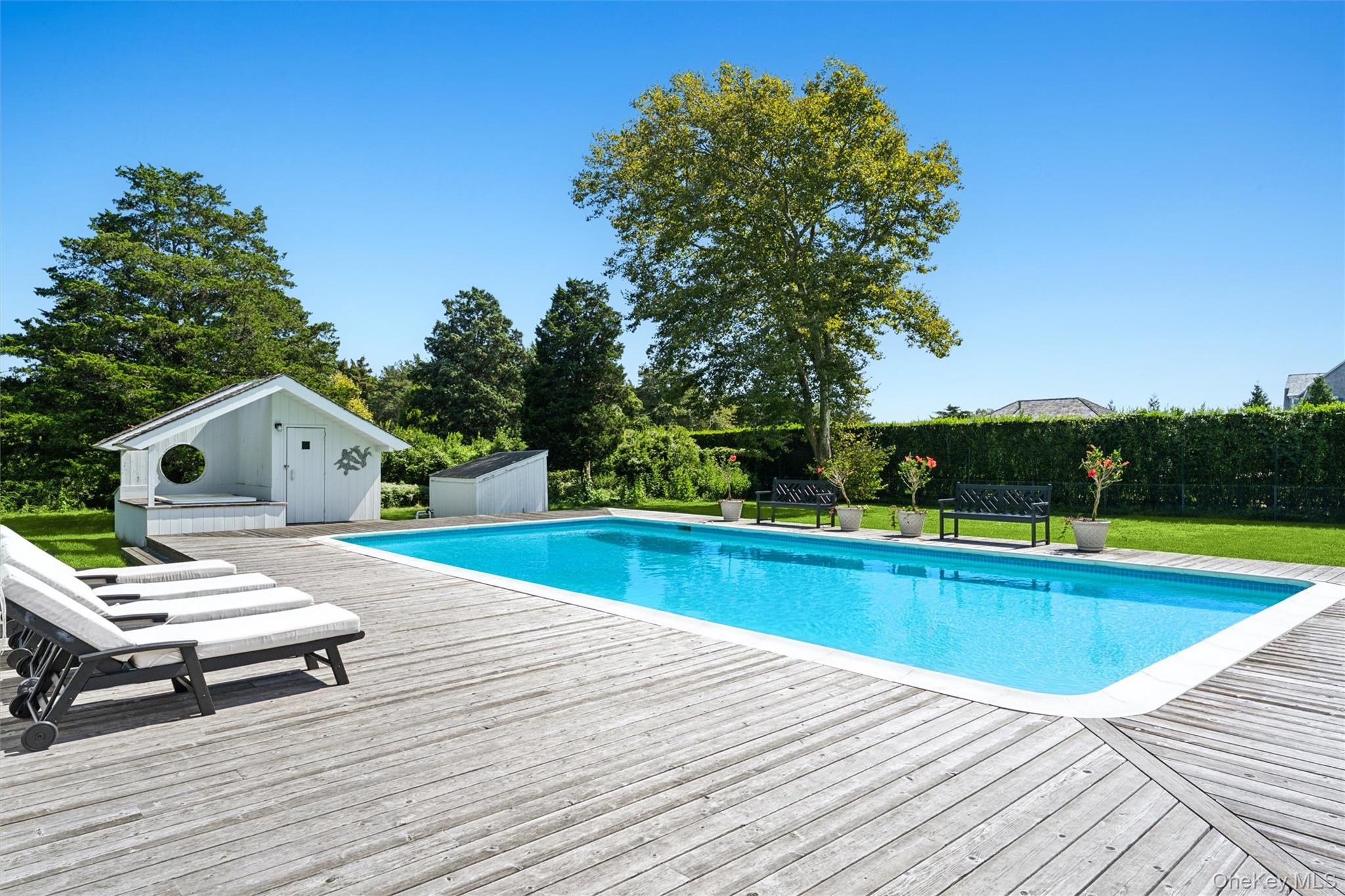 18 Quogo Neck Lane Property Photo 2