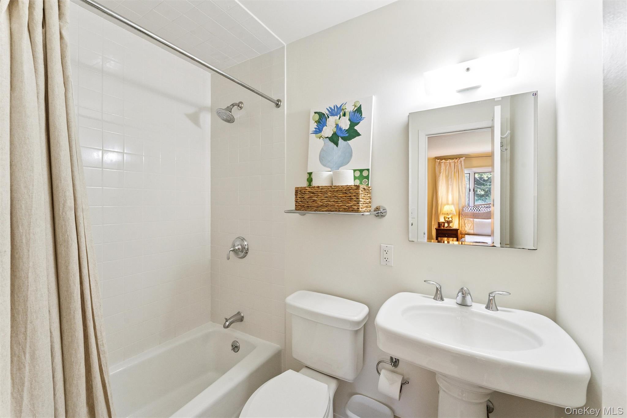 18 Quogo Neck Lane Property Photo 16