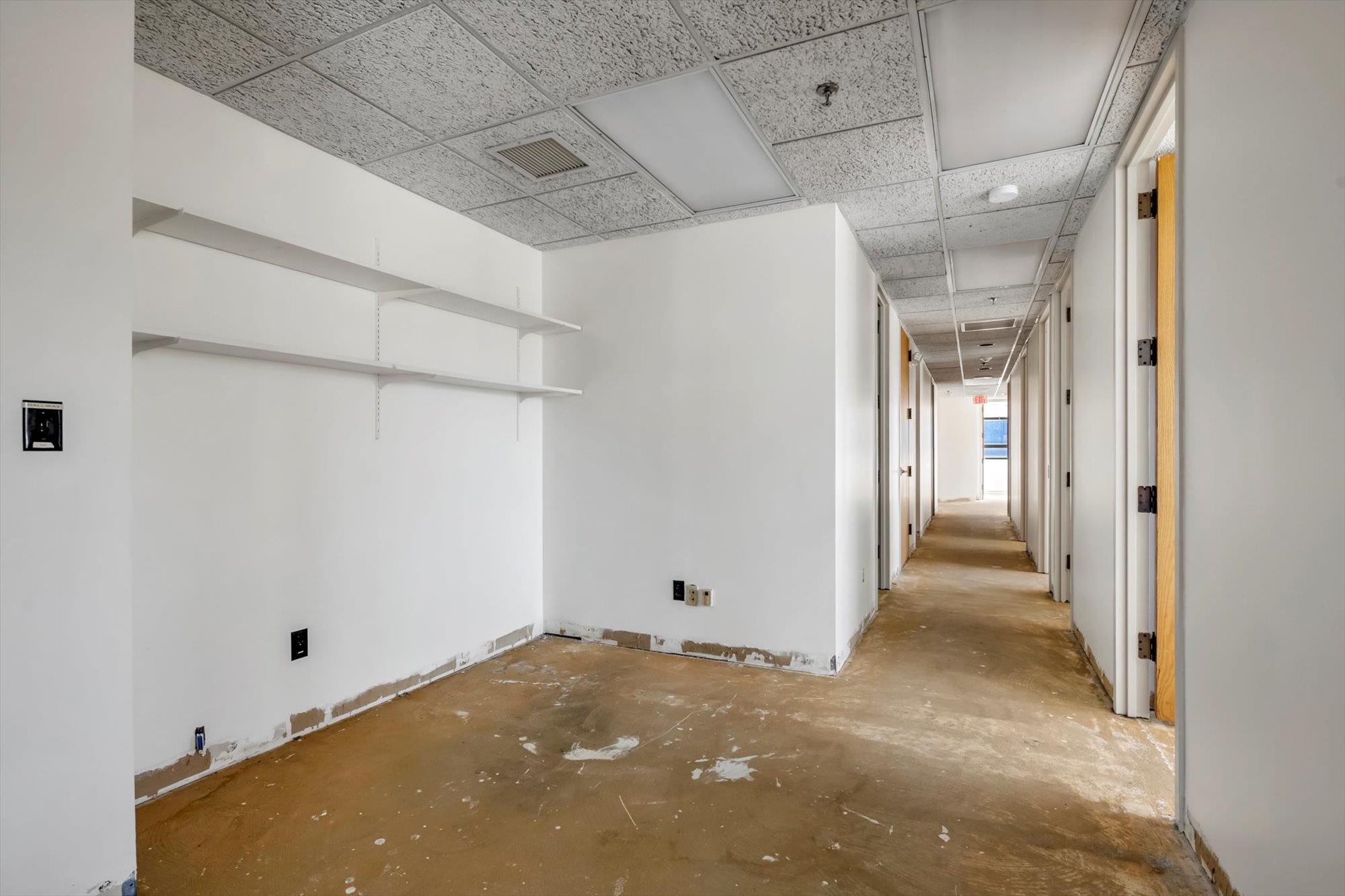 1 Summit Avenue 2nd Floor Property Photo 5