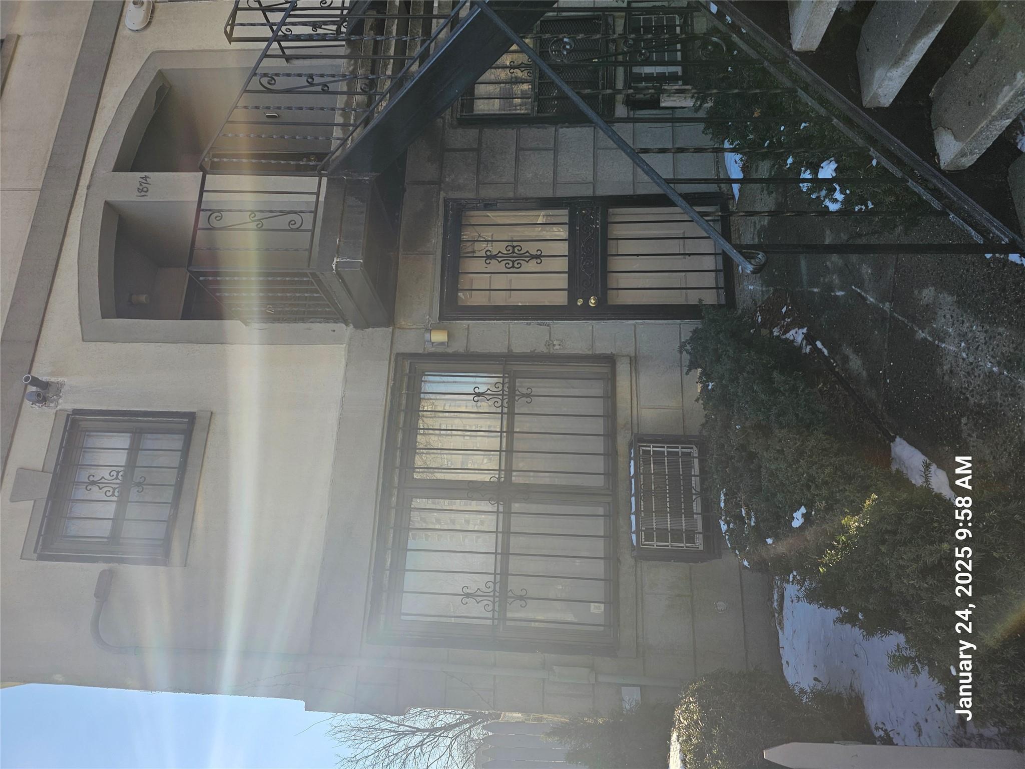1874 Story Avenue 43a Property Photo 4