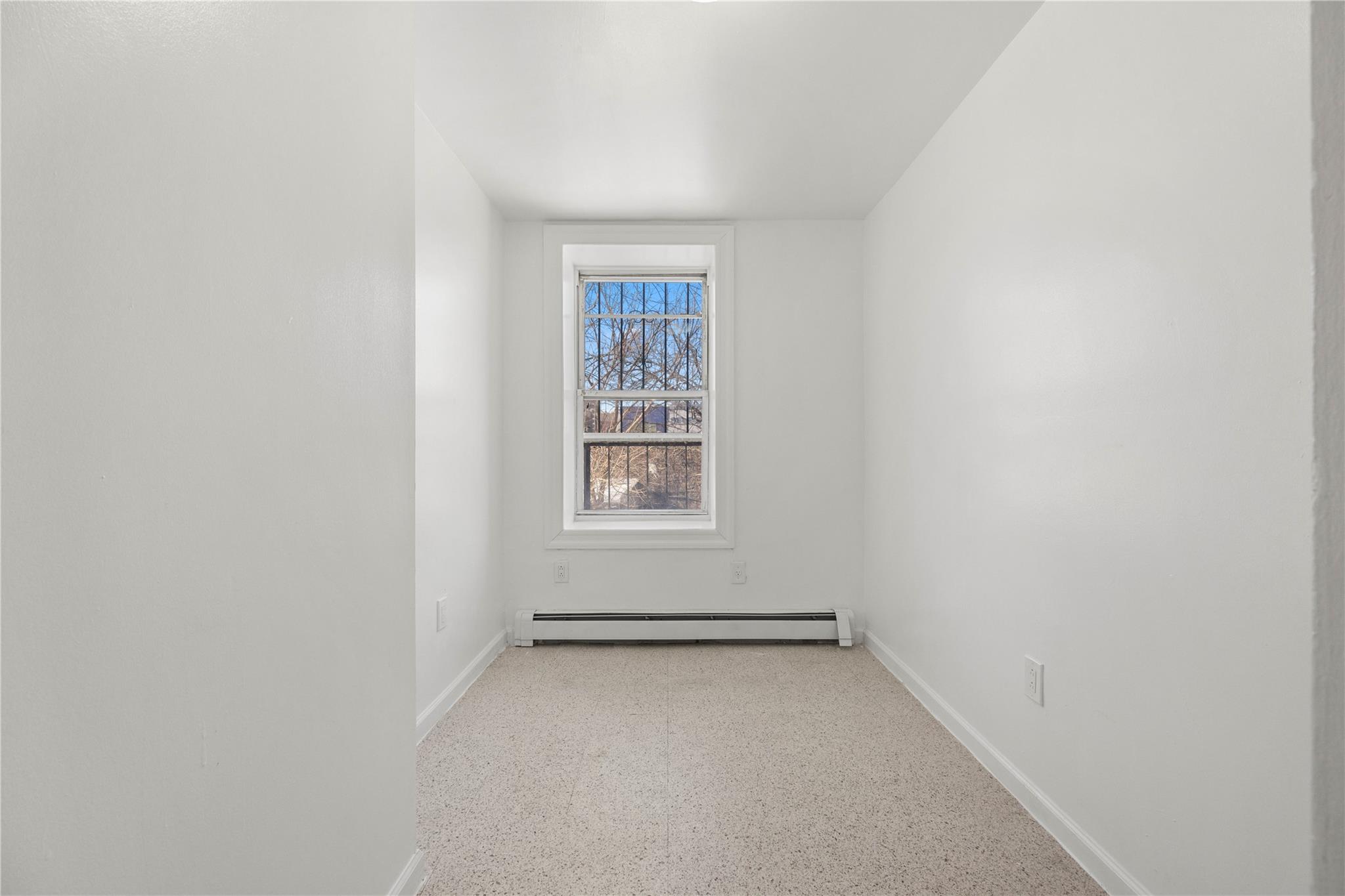 2039 Washington Ave Property Photo 12