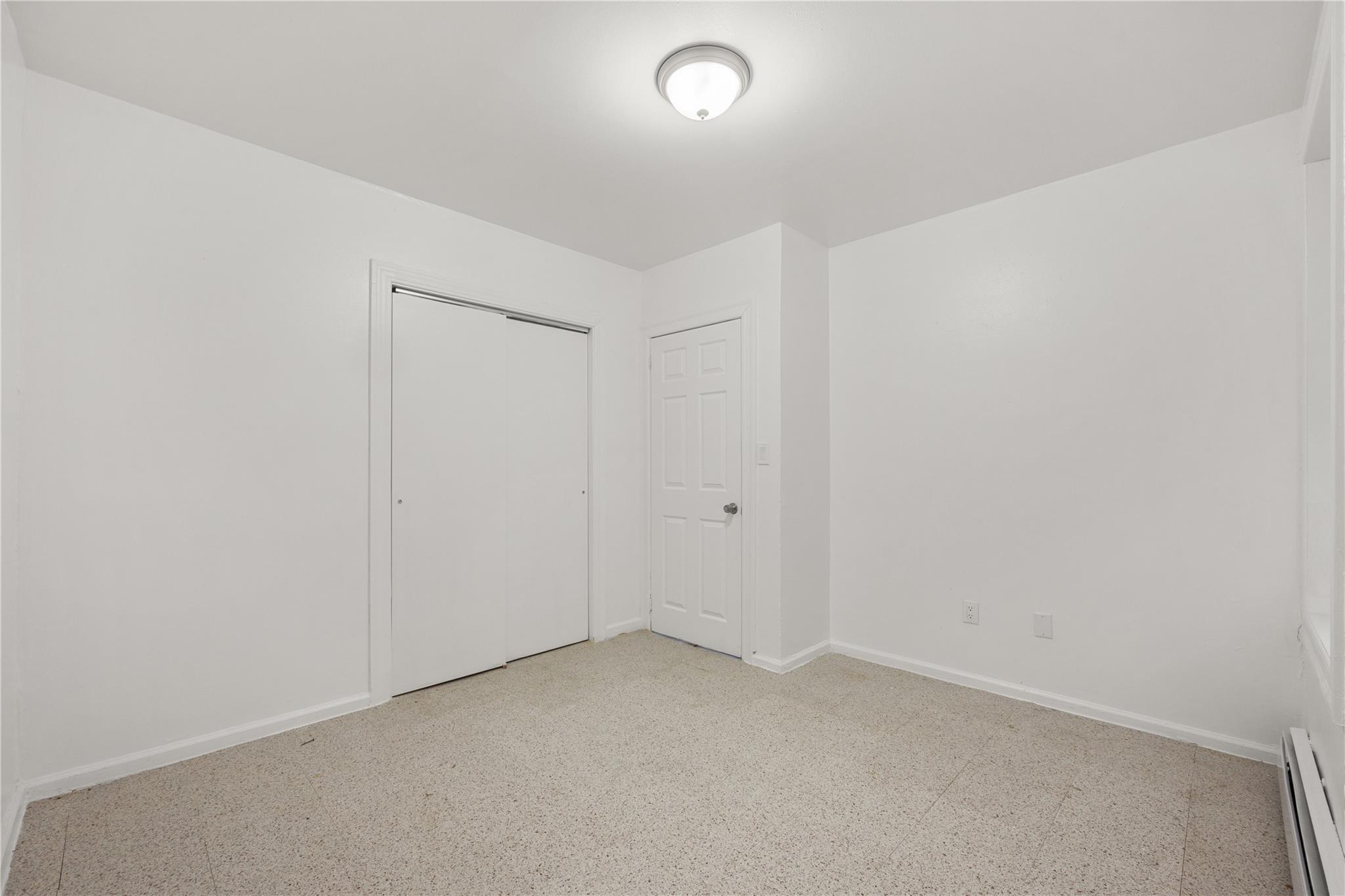 2039 Washington Ave Property Photo 15