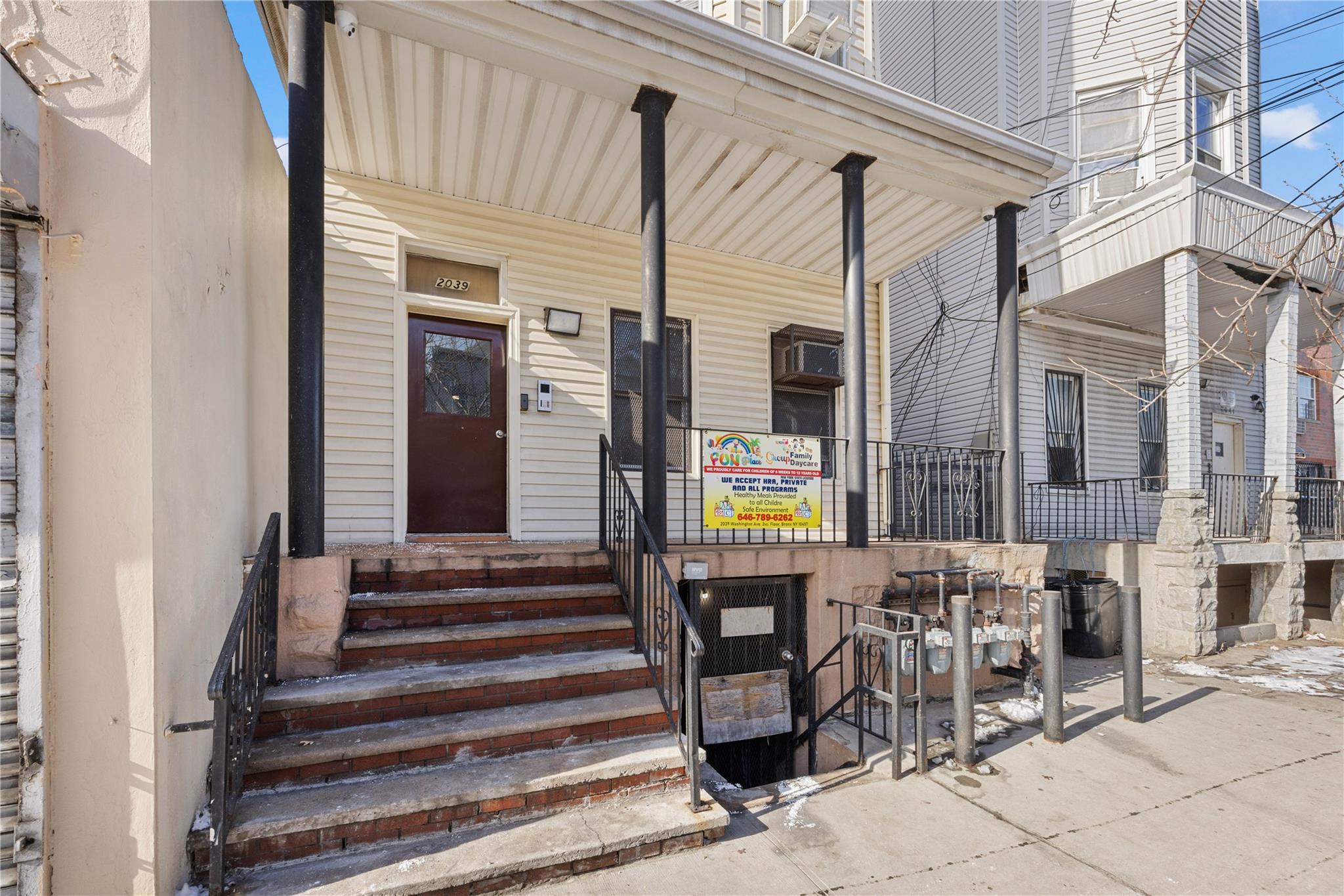 2039 Washington Ave Property Photo 43