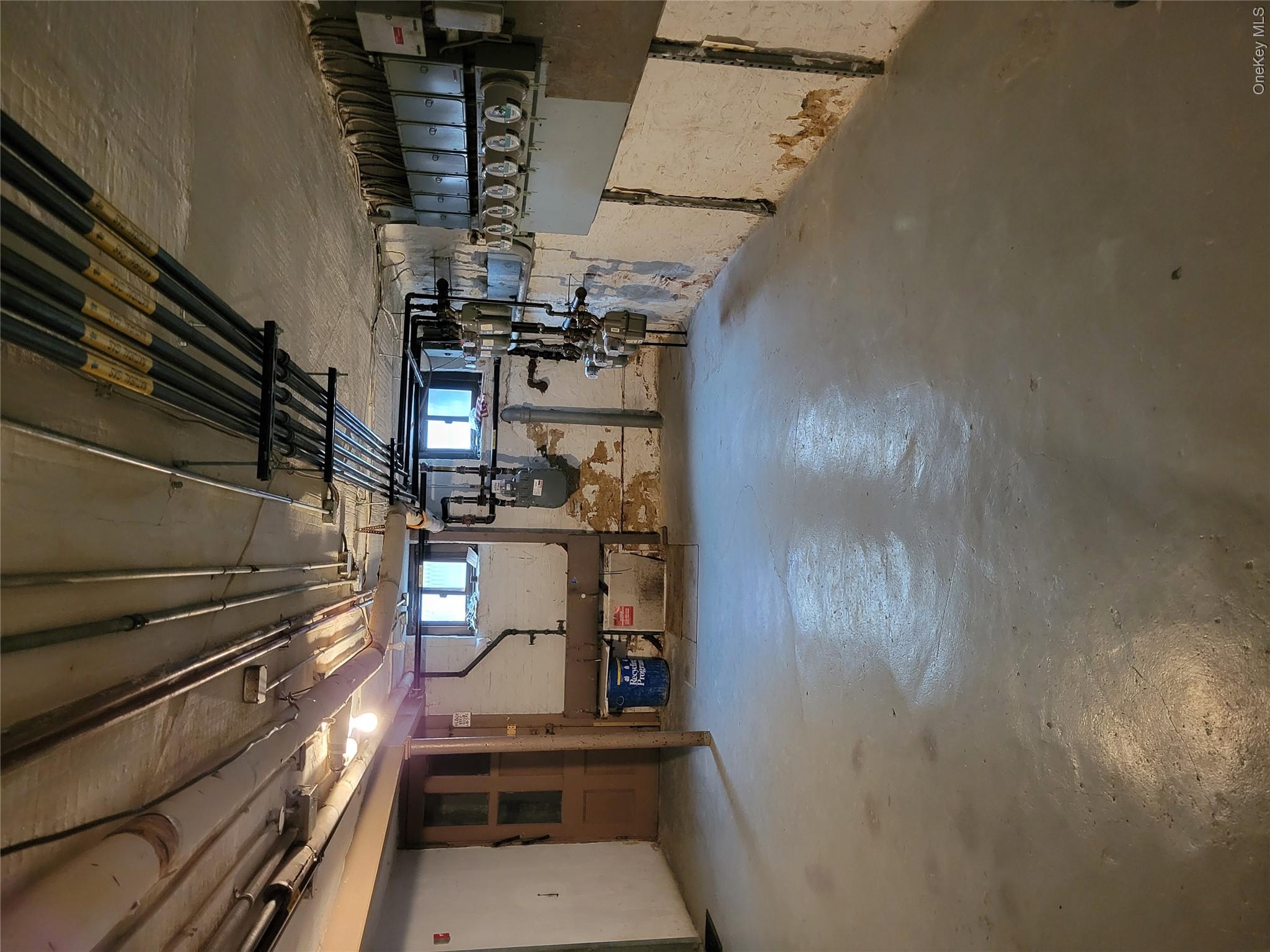 18-58 Cornelia Street Property Photo 5