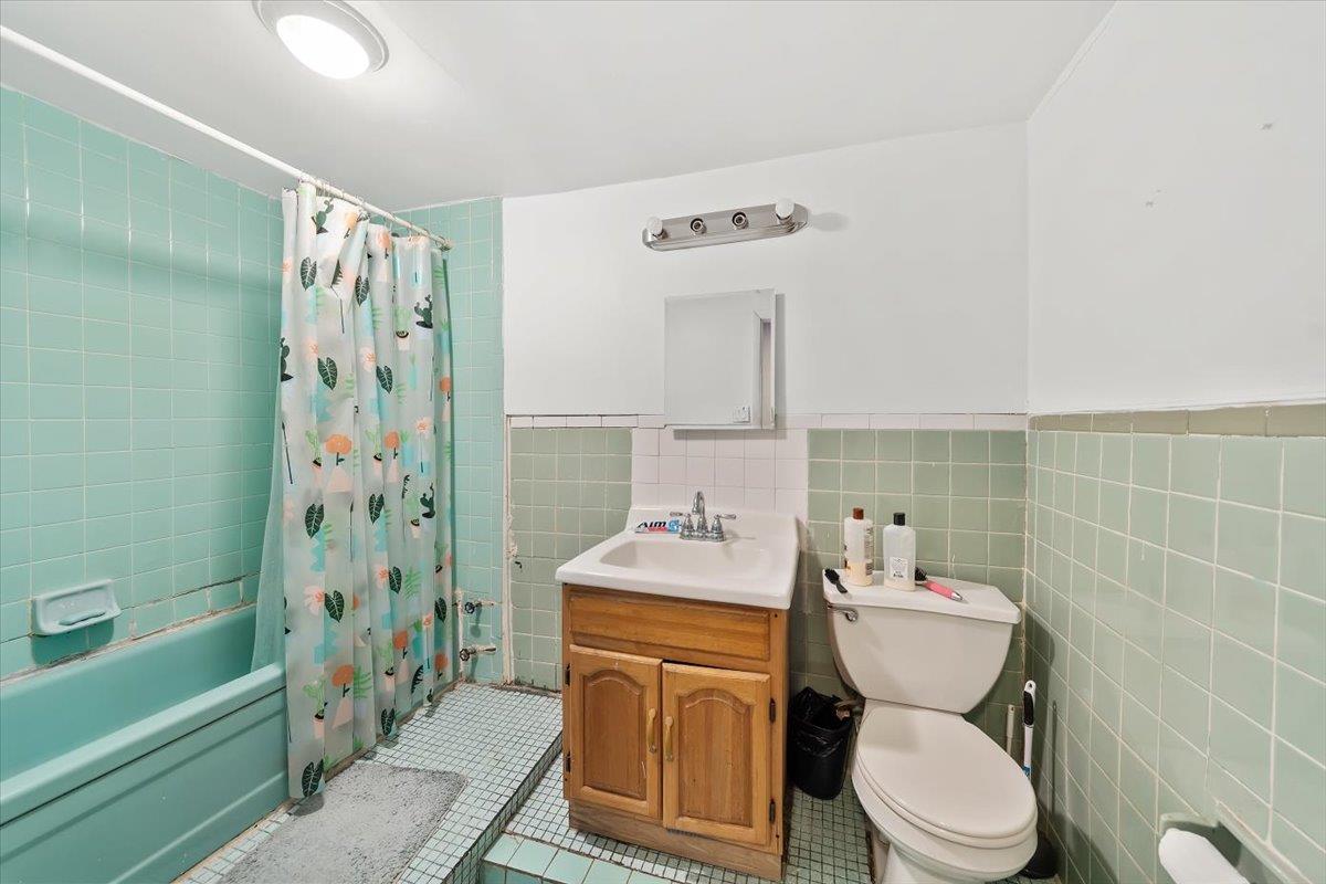 1764 Bartow Avenue Property Photo 8