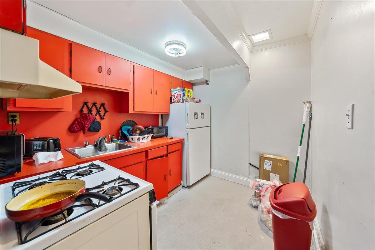 1764 Bartow Avenue Property Photo 9
