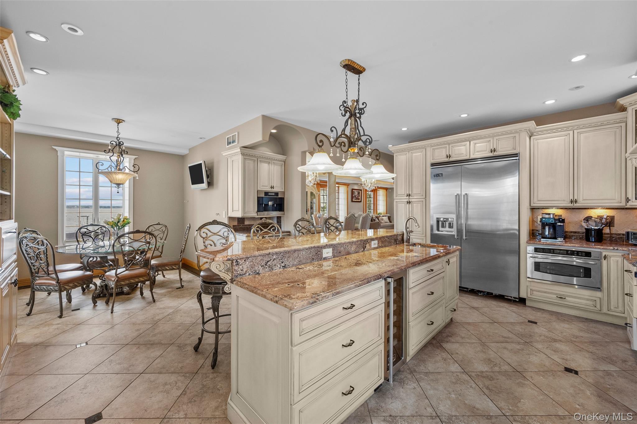 3407 Country Club Road Property Photo 14
