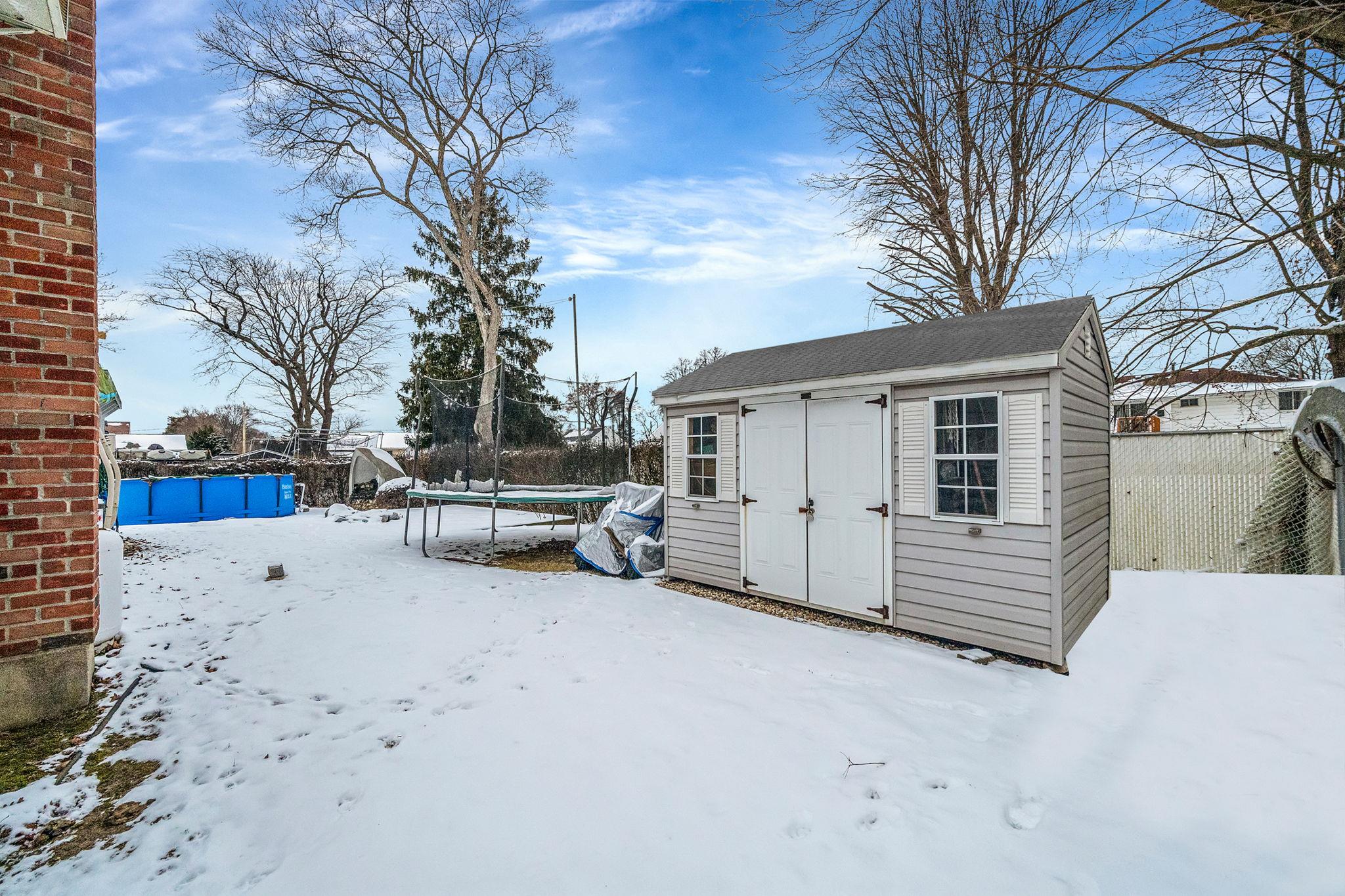 215 Eastwood Avenue Property Photo 6