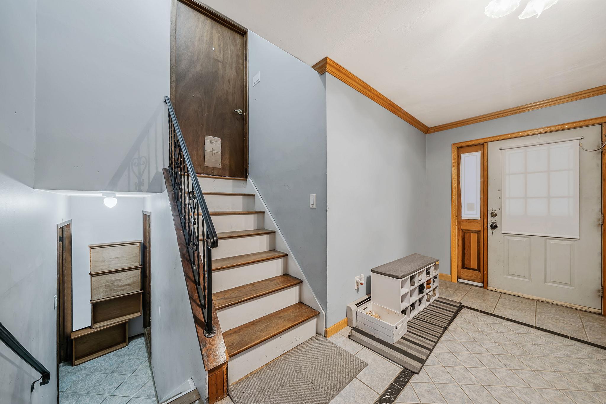 215 Eastwood Avenue Property Photo 8