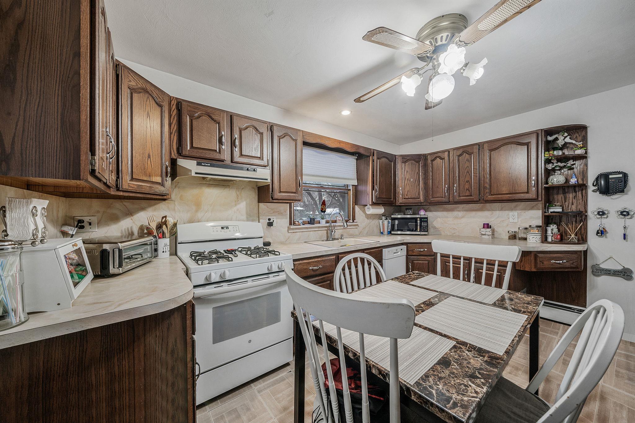 215 Eastwood Avenue Property Photo 11