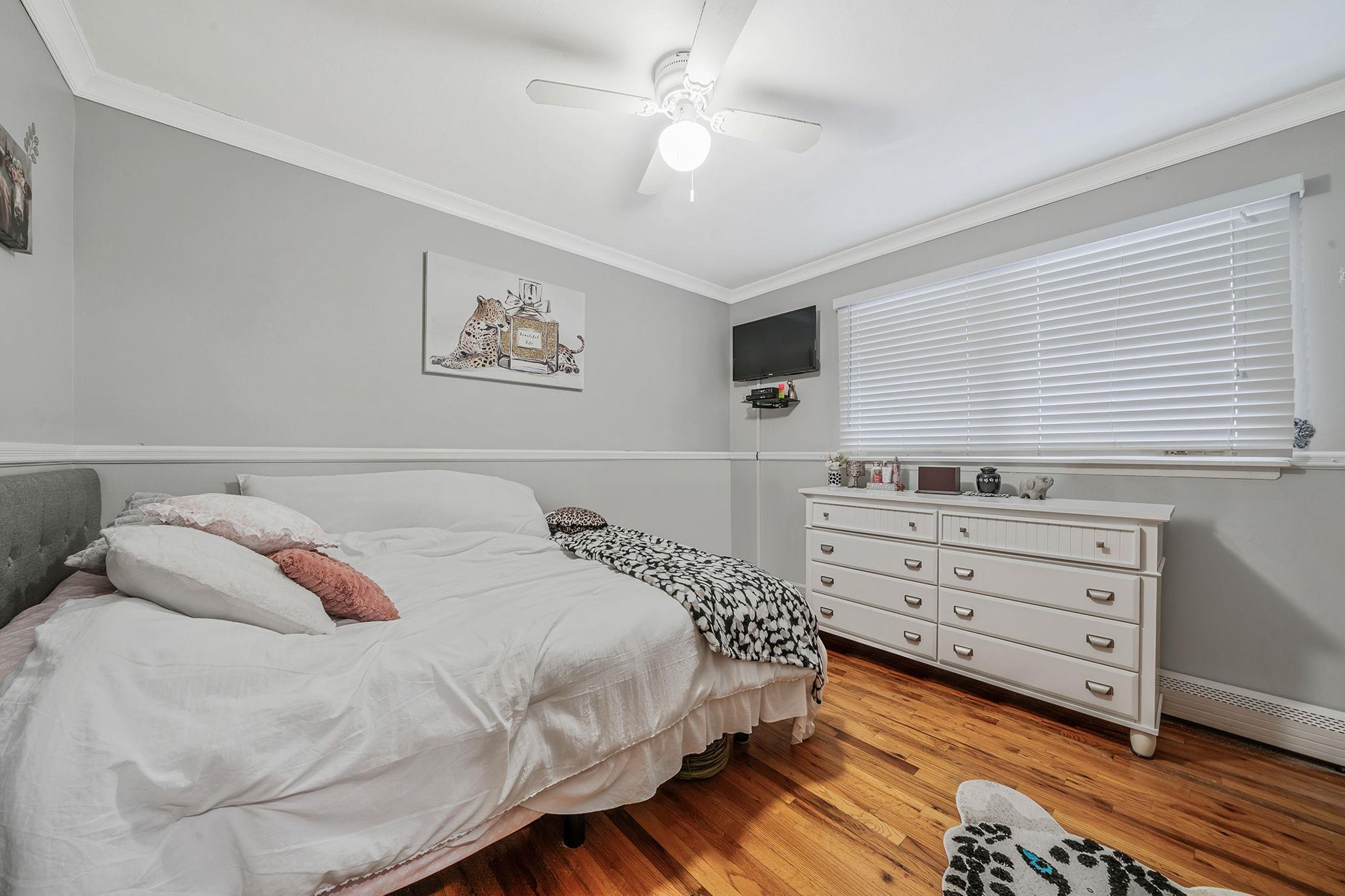 215 Eastwood Avenue Property Photo 14